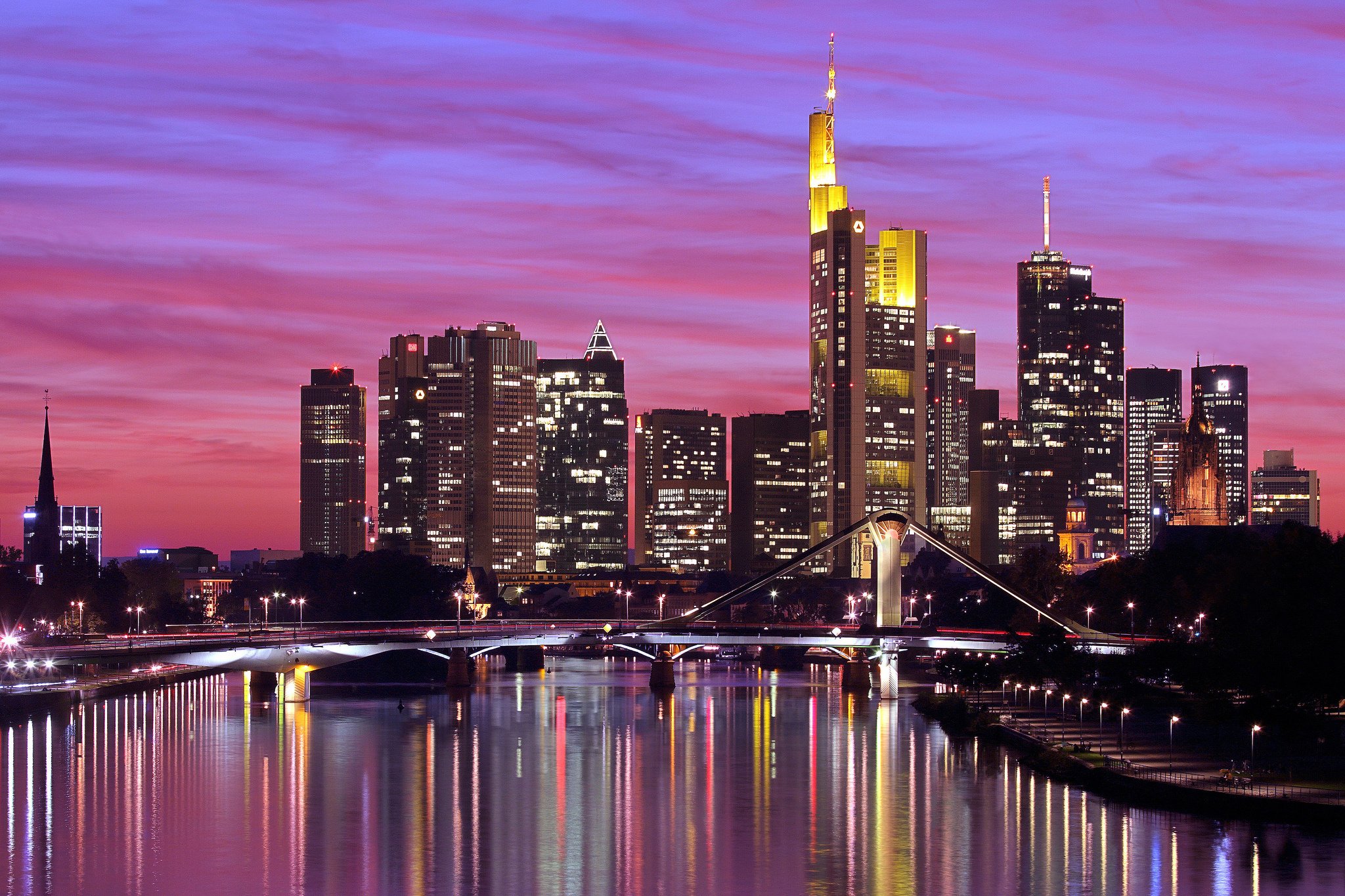 deutschland, Germany, Frankfurt, Am, Main, City, River, Bridge, Lights, Lighting, Reflection, Evening, Sky, Sunset, Buildings, Houses, Skyscrapers Wallpaper