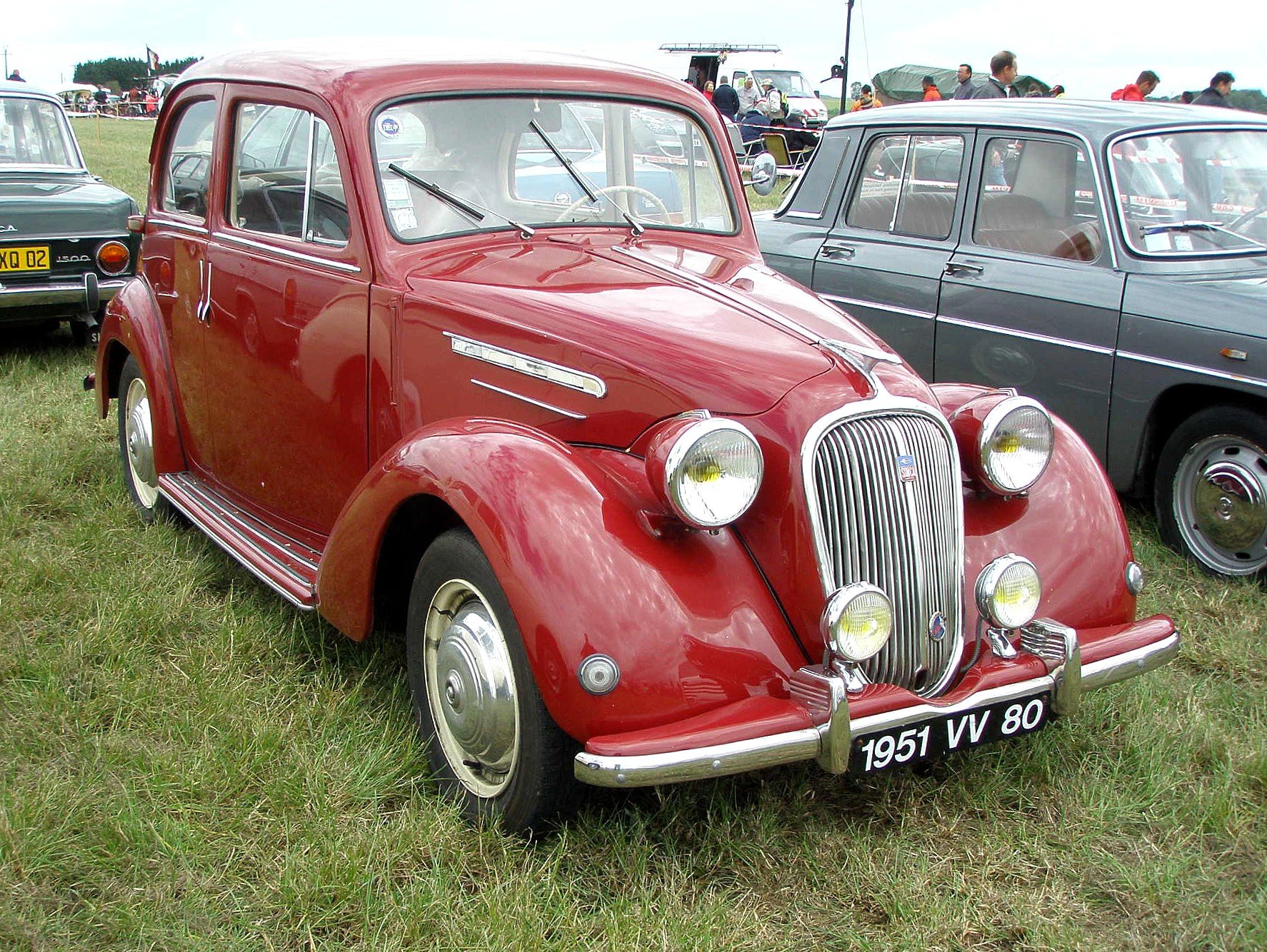 Автомобиль симка. Simca 8. Simca машина. Simca-Fiat 6cv Coupe. Simca автомобилестроительные компании Франции.