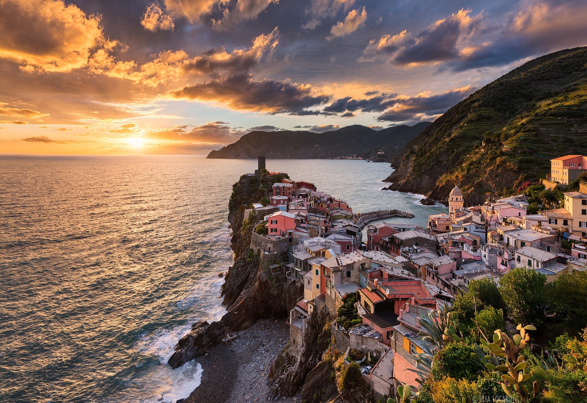 cityscape, Town, Look, Area, Urban, Buildings, City, Arhitecture Wallpaper