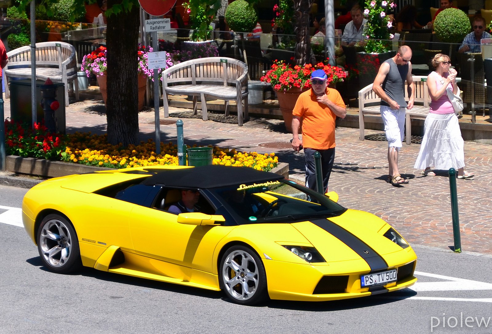lamborghini, Murcielago, Roadster, Cars, Coupe, Supercars, Yellow, Jaune Wallpaper