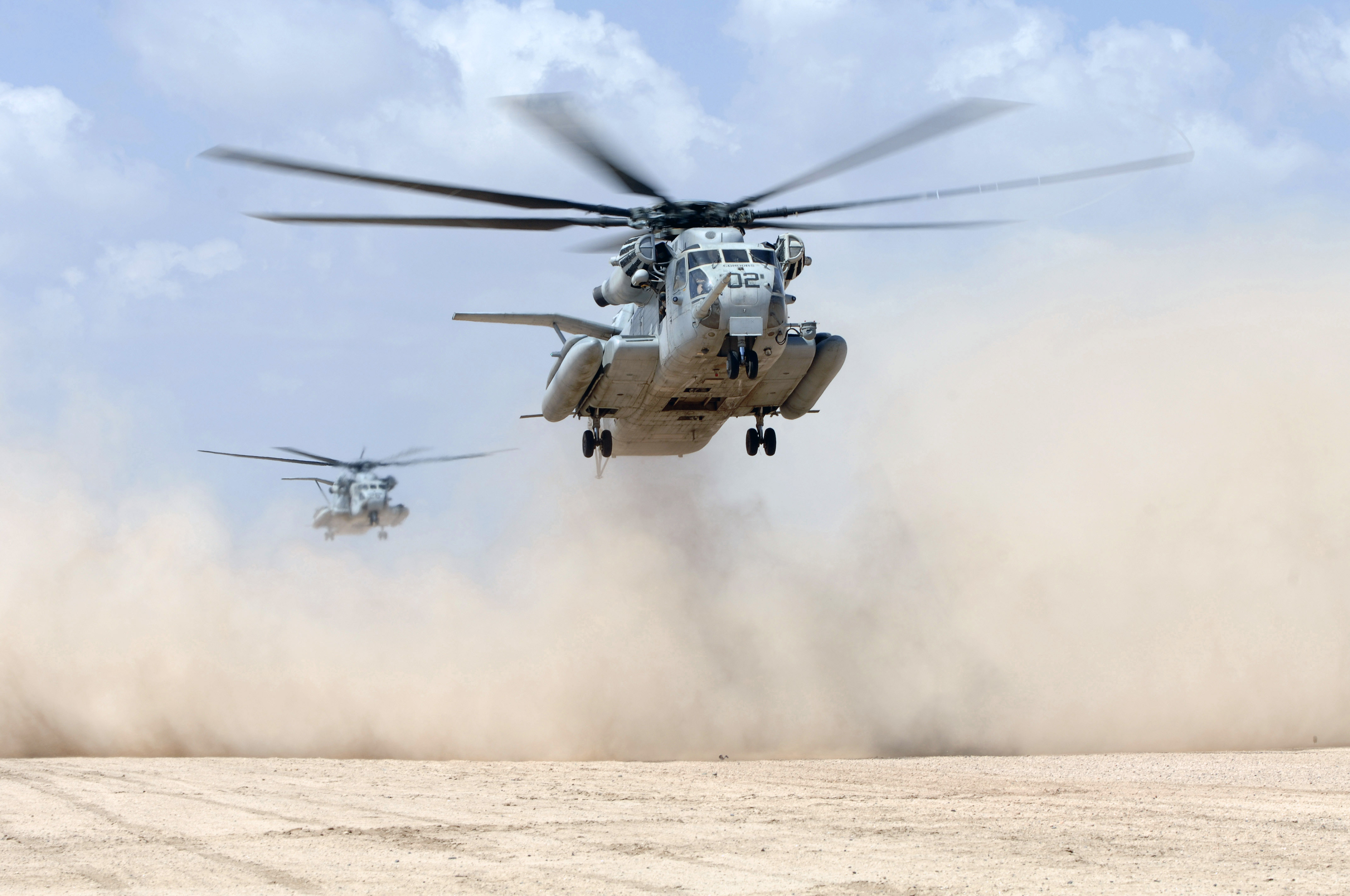 military, Helicopters, Desert, Pave, Low, Vehicles Wallpaper