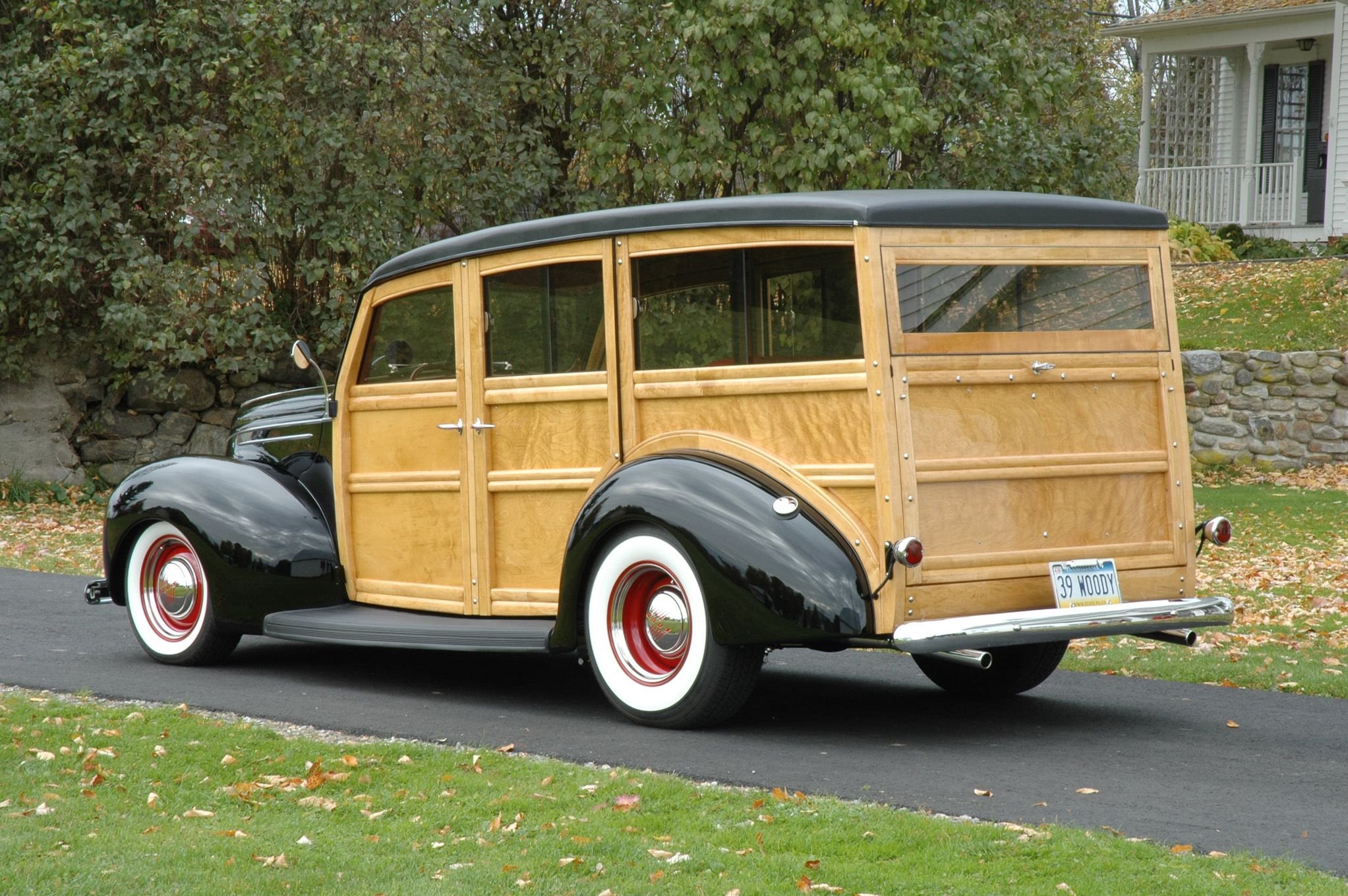 1939, Ford, Deluxe, Woodie 02 Wallpaper