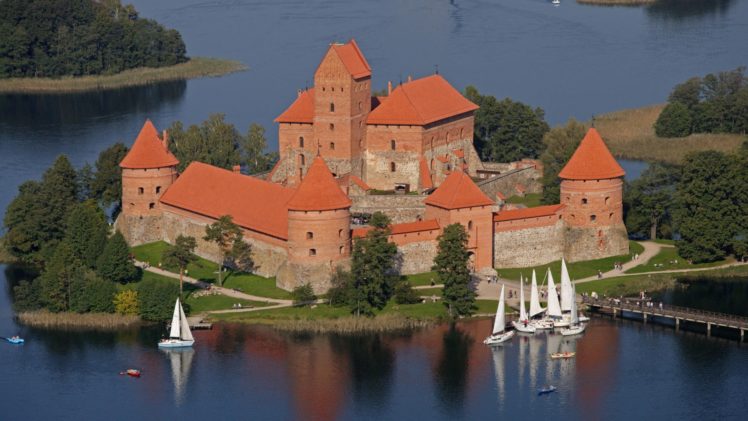 lithuania, Trakai, Castle HD Wallpaper Desktop Background