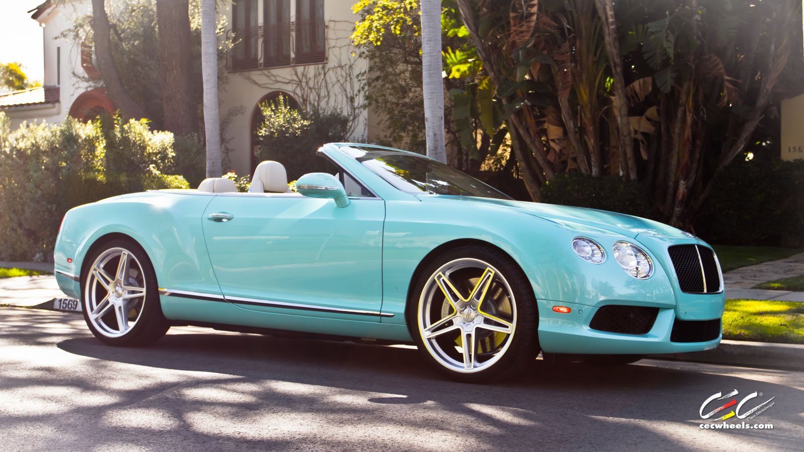 Bentley Continental бирюза