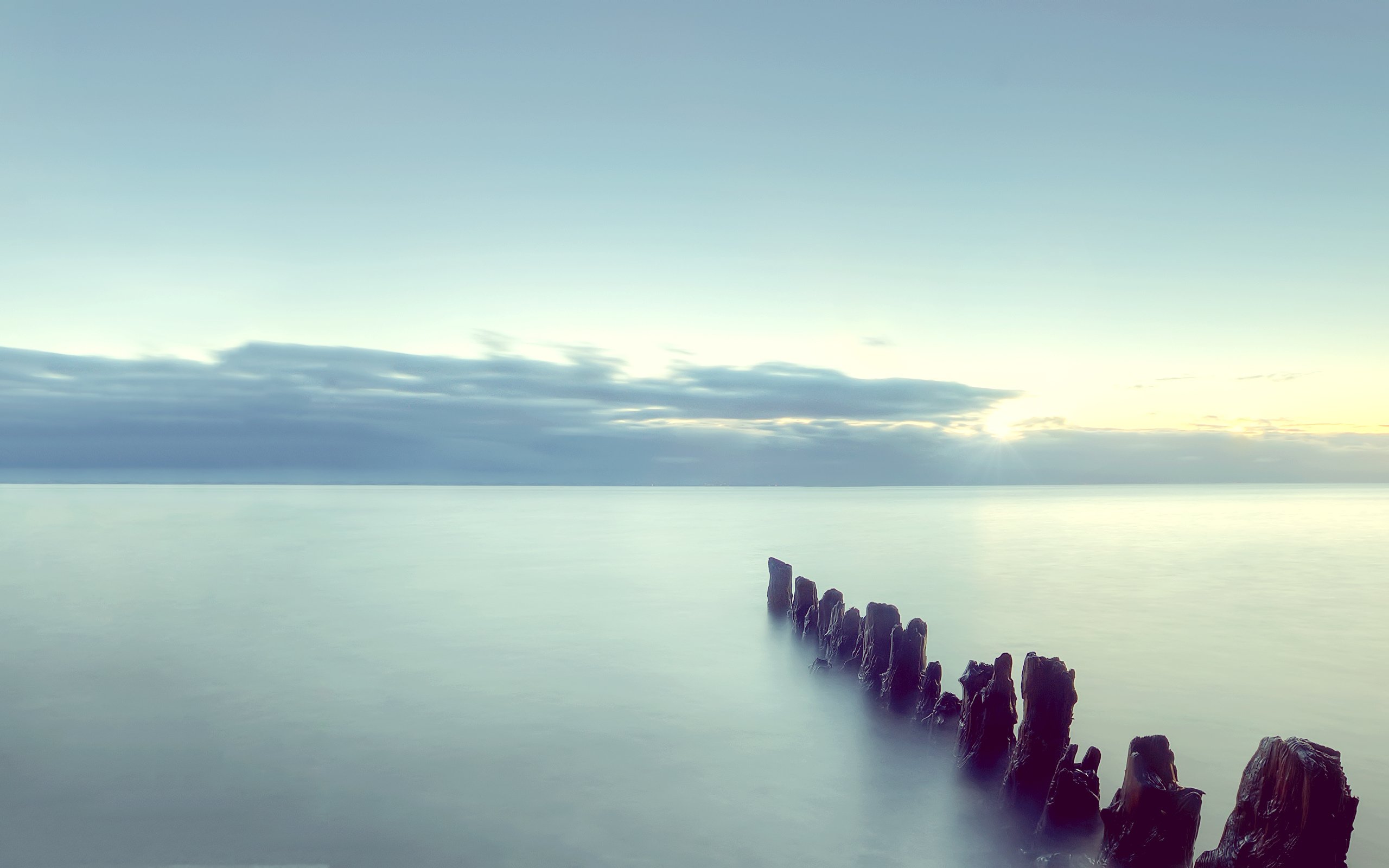 bars, Horizon, Sea, Clouds Wallpaper