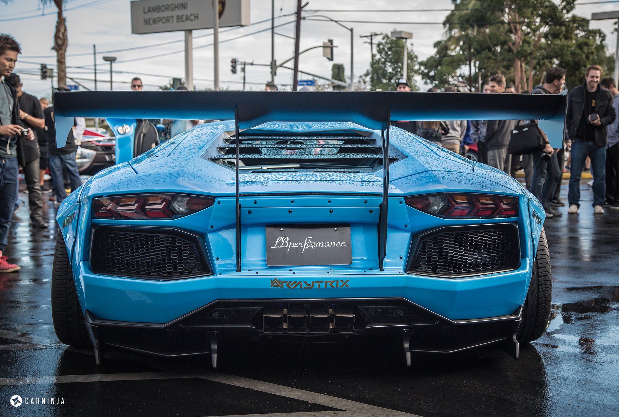 Lamborghini Aventador Liberty walk голубая