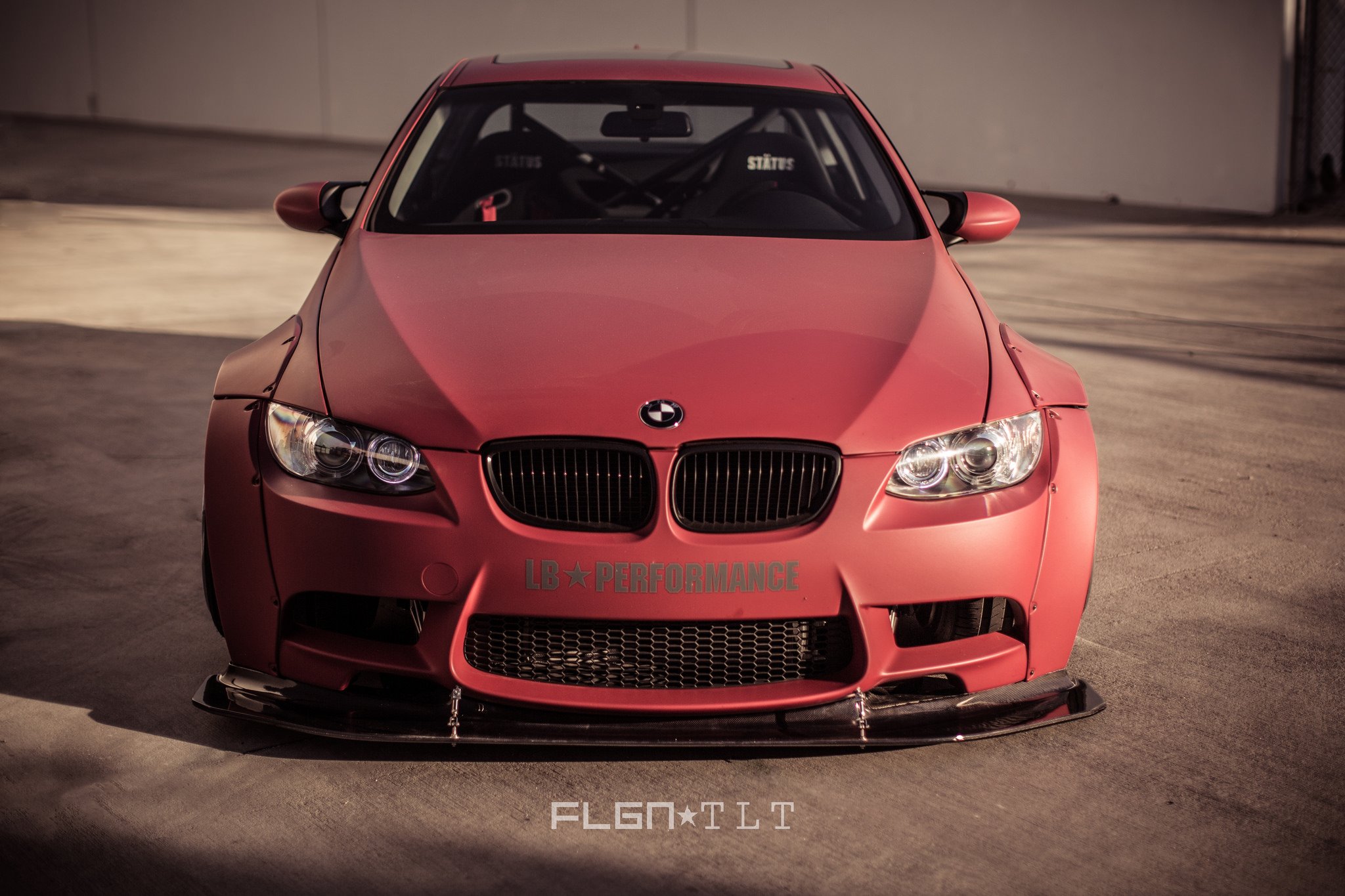 BMW e92 Вишневая