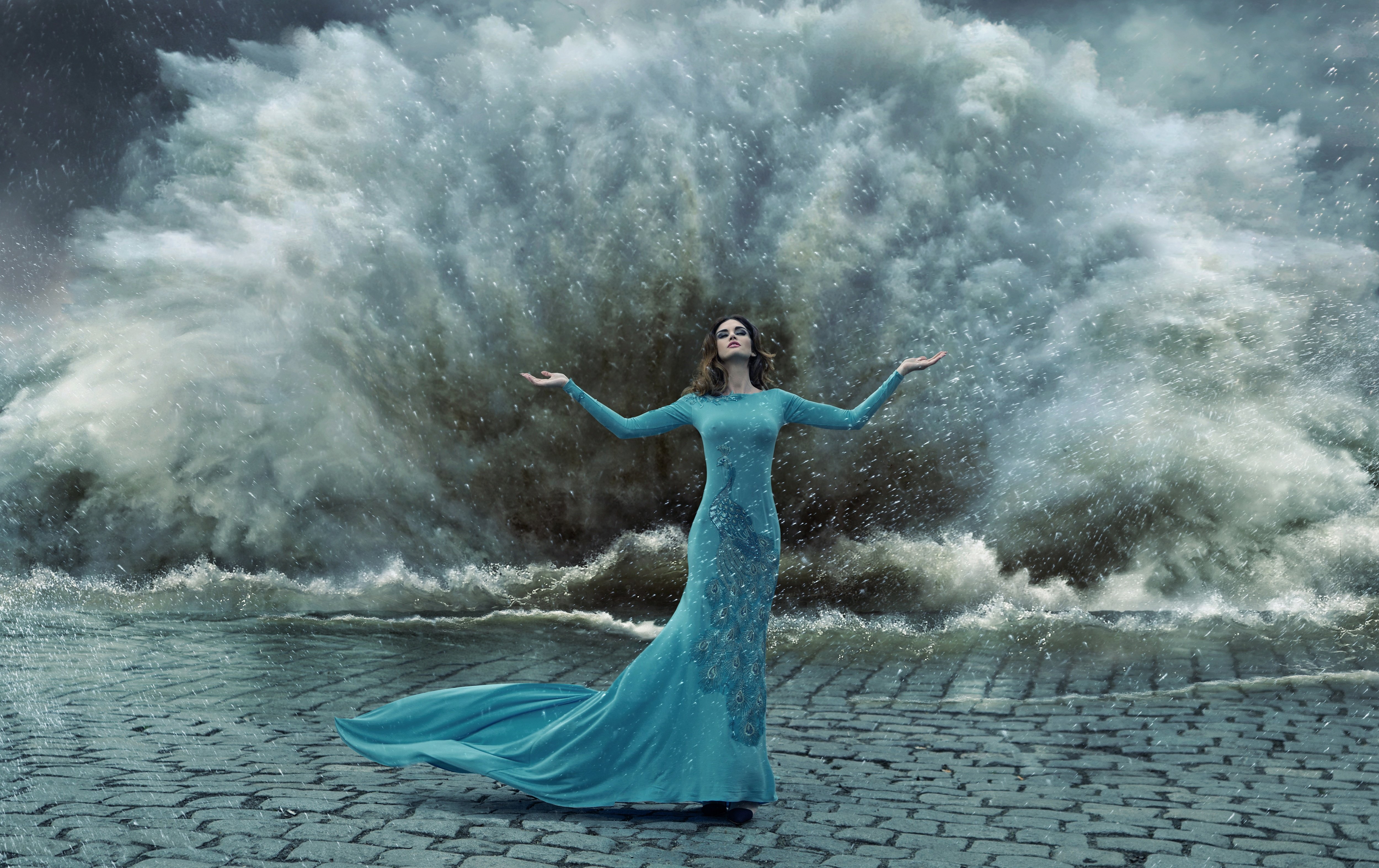 girl, Dress, Peacock, Storm, Spray, Ocean, Sea, Wave, Drops, Mood, Dream Wallpaper