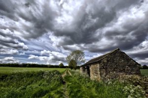 house, Stones, Clouds, Sky, Grass, Green, Countryside, Spring, Fields, Farms, Trees, Forest