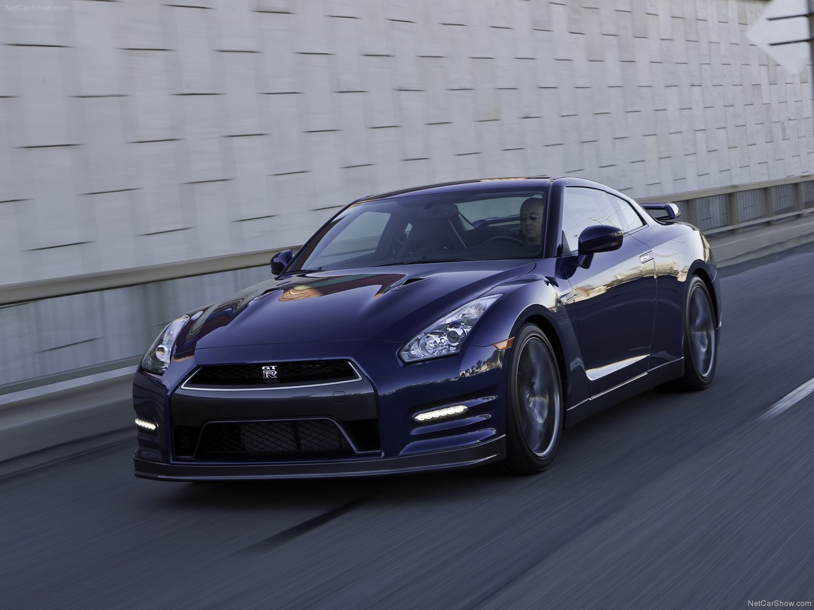 Nissan gtr 2011