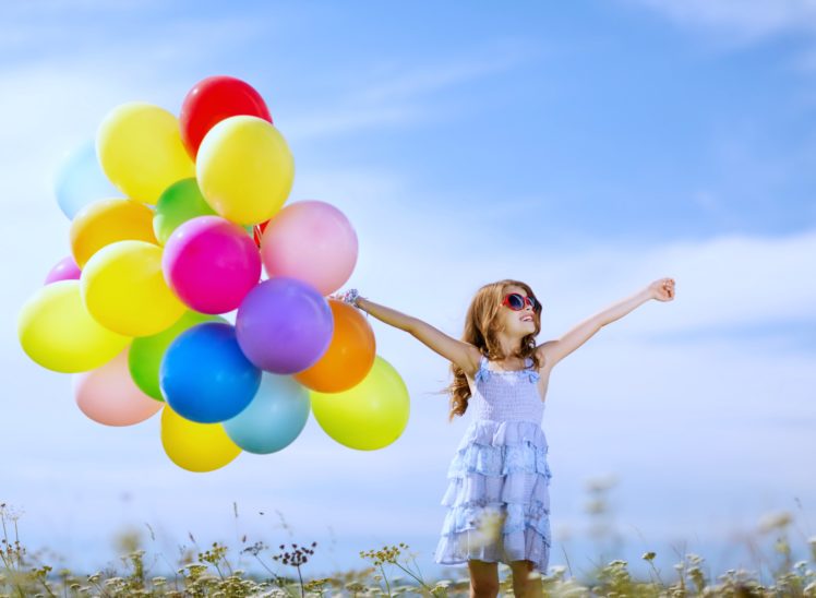 kids, Children, Childhood, Games, Playing, Joy, Fun, Happy, Life, Nature, Landscapes, Earth, Little, Colors, Sky, Sunny, Spring, Balloon HD Wallpaper Desktop Background