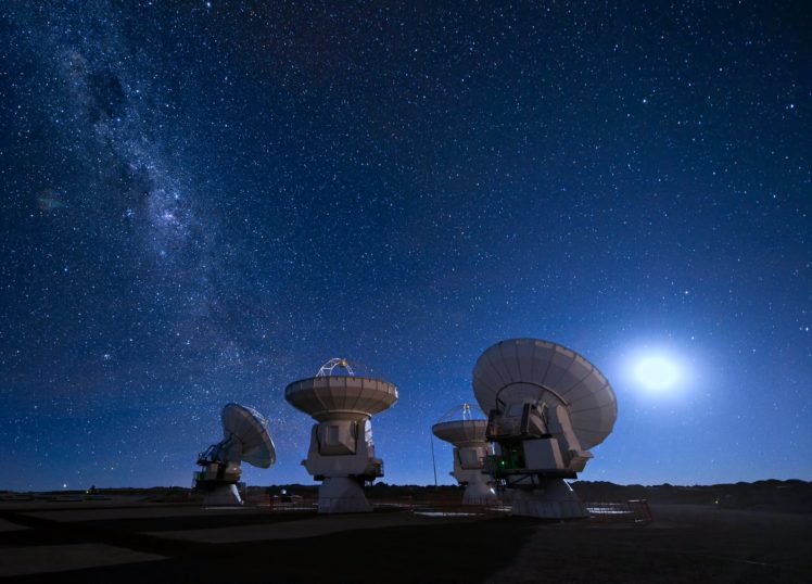 radioteleskop, Radar, Stars, Dish, Moon, Milky, Way, Radio, Antenna, Astronomy, Satellites, Frequency, Parabolic, Electromagnetic, Interference, Sources, Space, Probes, Observatories, Light, Pollution, Optical, HD Wallpaper Desktop Background