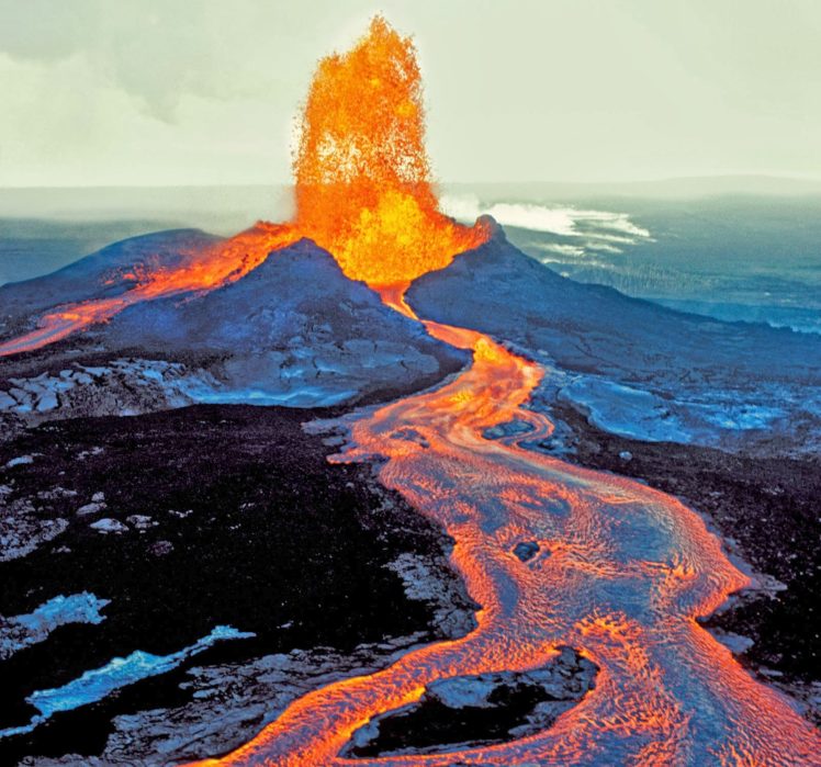 volcano, Mountain, Lava, Nature, Landscape, Mountains, Fire HD Wallpaper Desktop Background