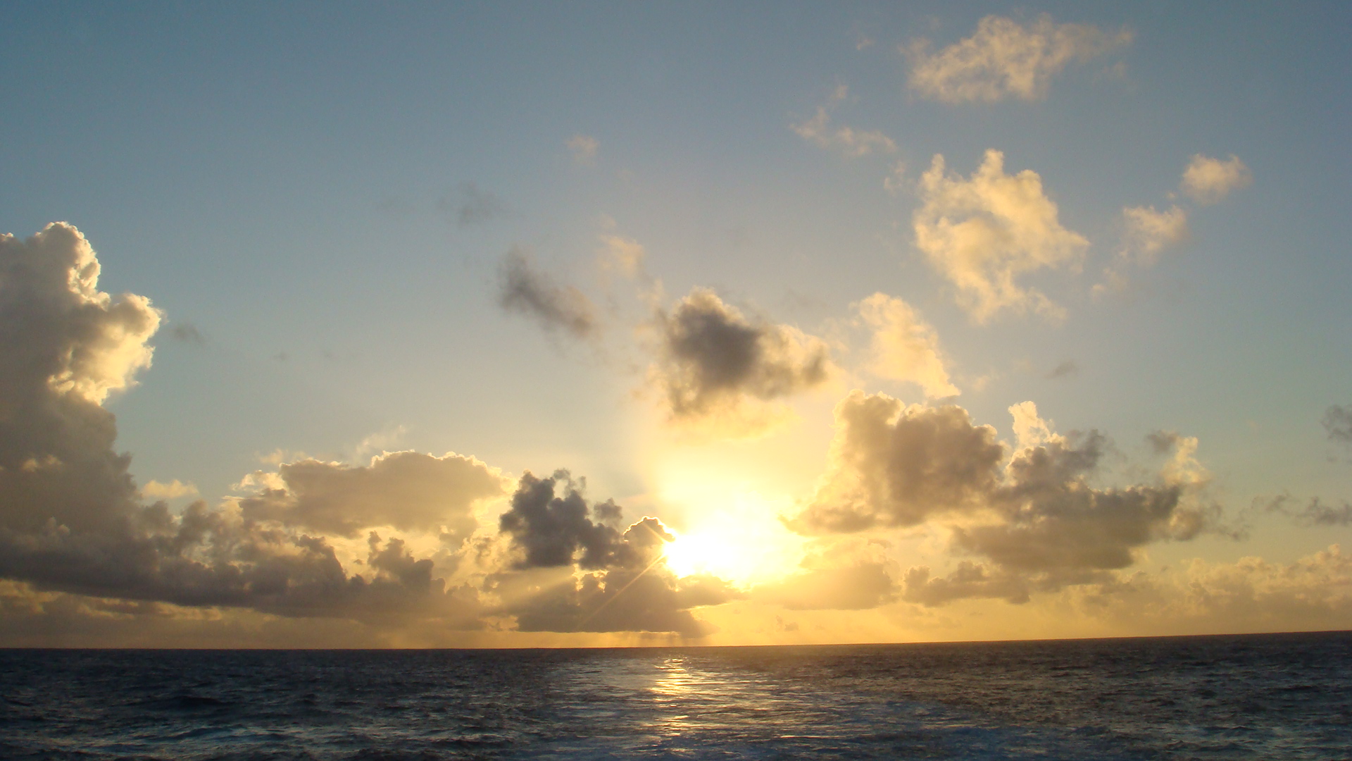 sunset, Ocean, Clouds, Sun, Sea Wallpaper