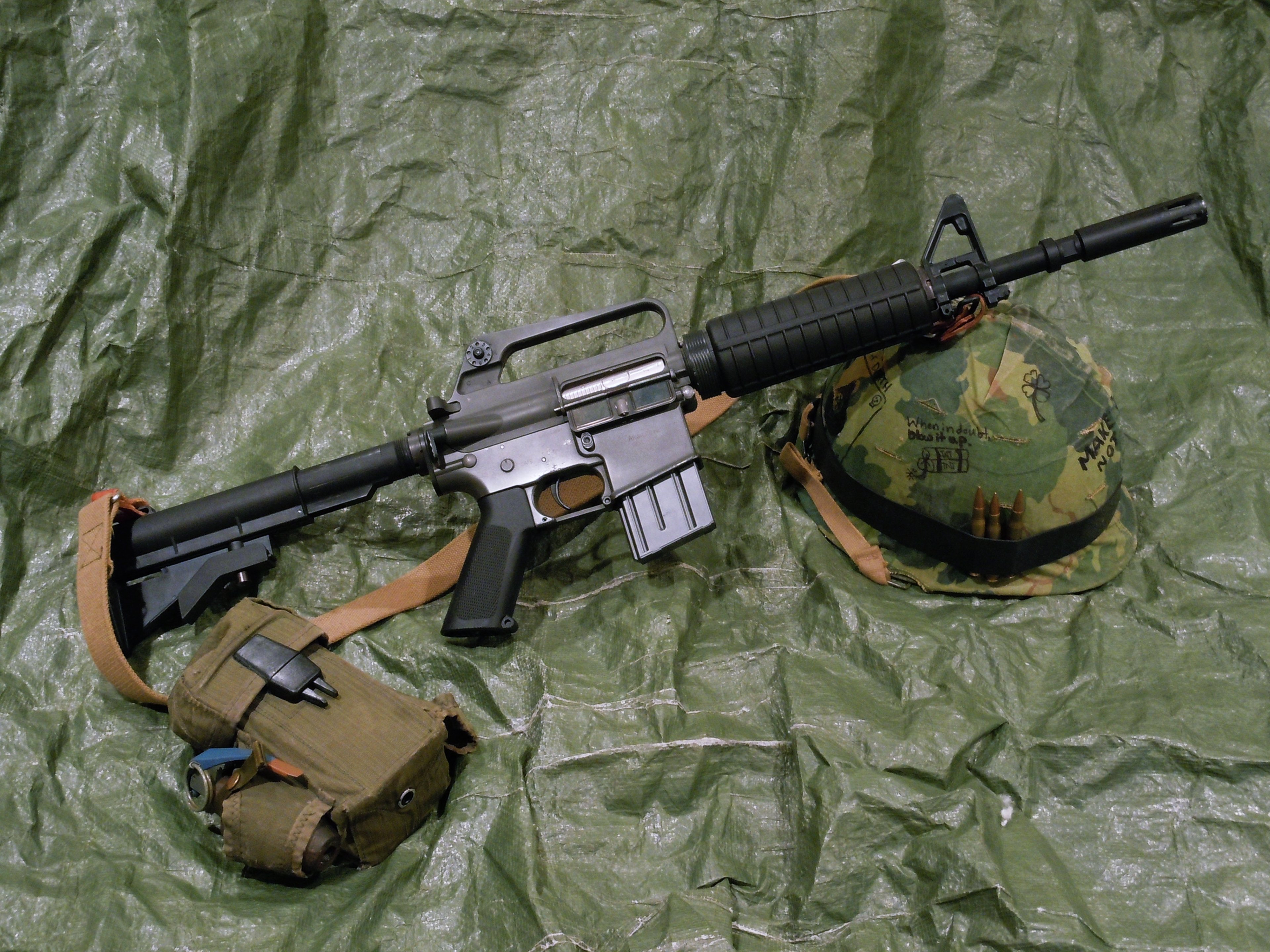 m16, Shturmovaya, Vintovka, Oruzhie, Gun, Army, Military, Ammunition, Bullets, Automatic, Helmet, Soldier Wallpaper