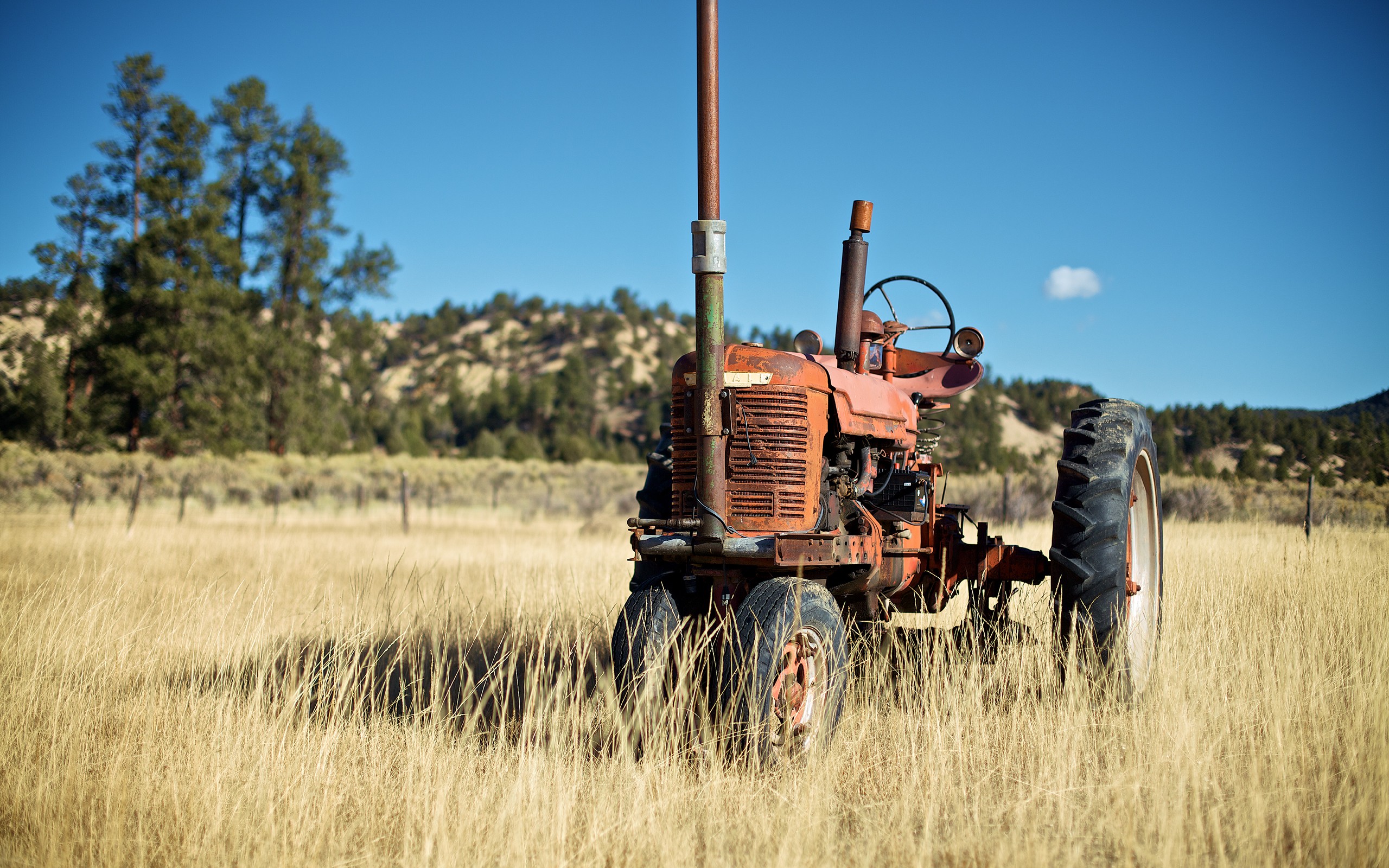 old, Tractors, Rusty, Color Wallpaper