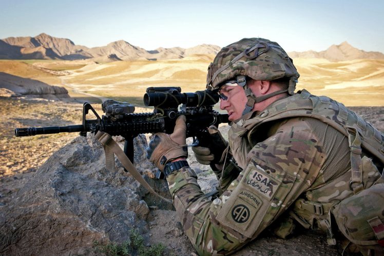 rifles, Soldiers, Guns, Military, Desert, Men, Usa, Afghanistan, M4a1, Multicam, Aimpoint, Comp, M4 HD Wallpaper Desktop Background