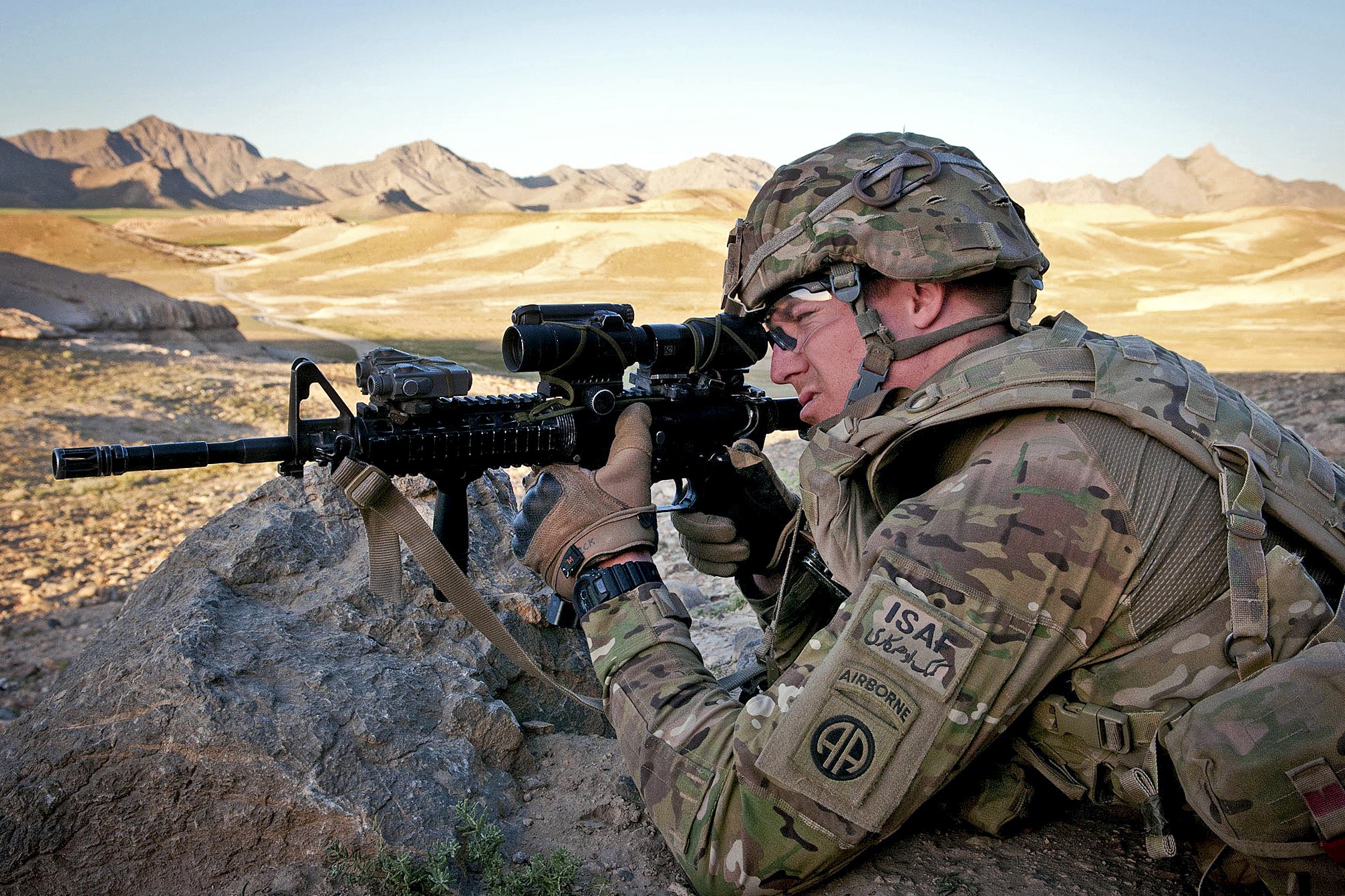 rifles, Soldiers, Guns, Military, Desert, Men, Usa, Afghanistan, M4a1, Multicam, Aimpoint, Comp, M4 Wallpaper