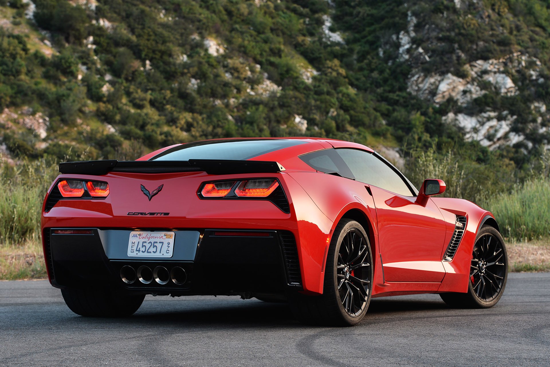 Chevrolet Corvette красный 2014