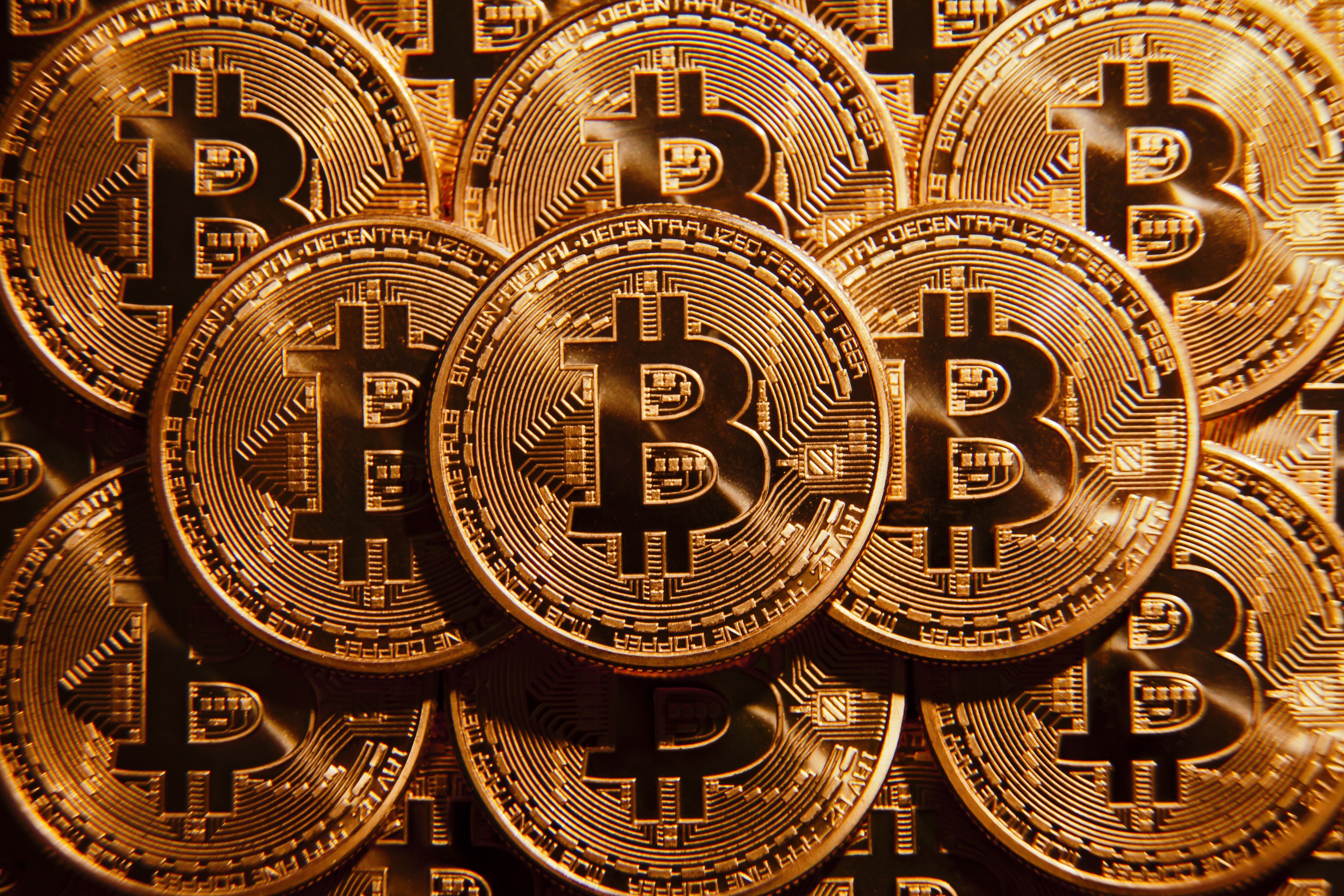 Bitcoin Computer Internet Money Coins Wallpapers Hd Desktop And Mobile Backgrounds