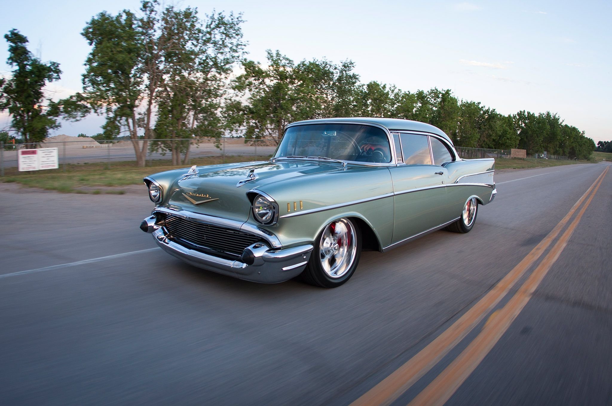 Chevrolet Bel Air РѕР±РѕРё