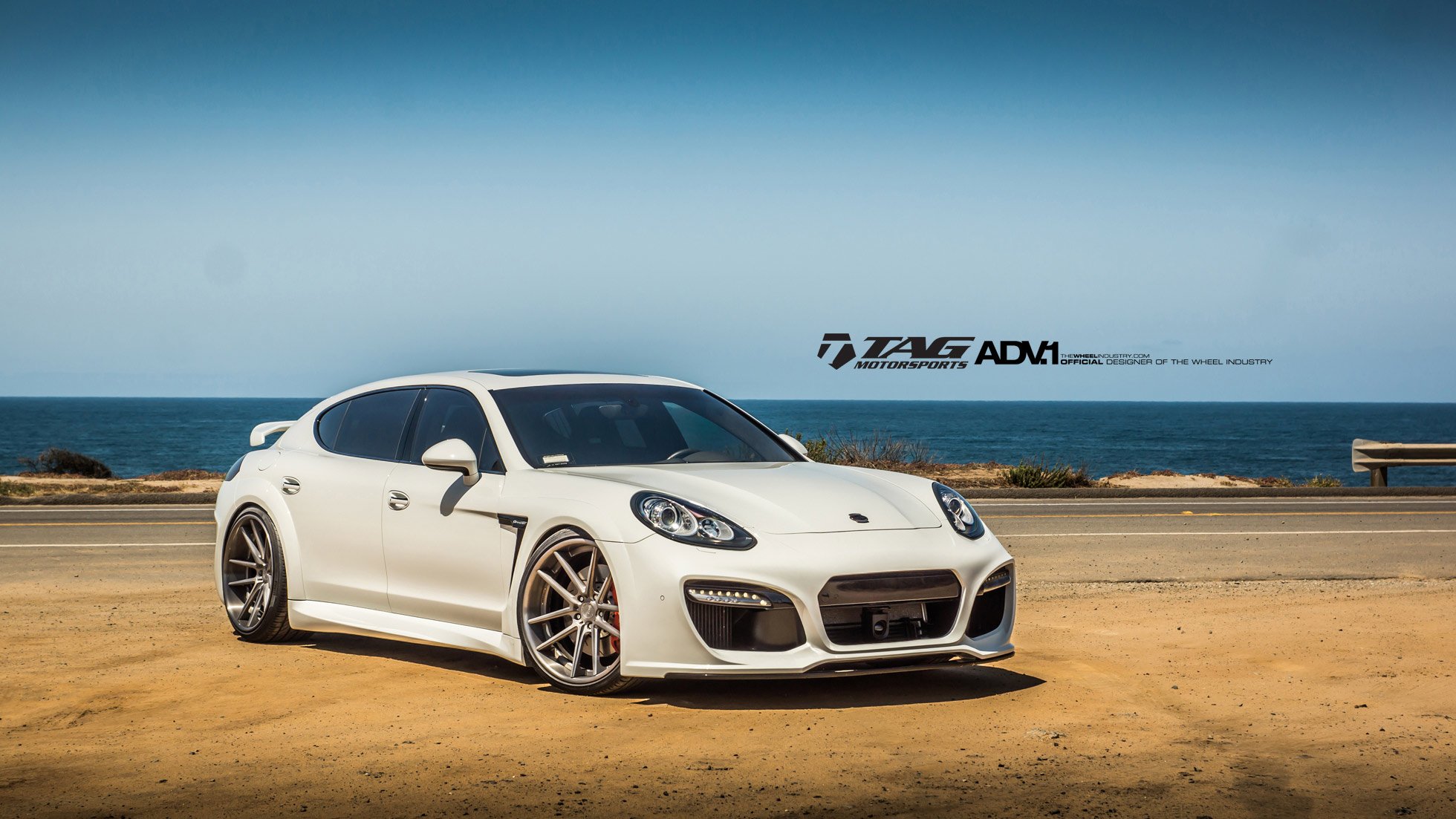 Porsche Panamera Tuning белая