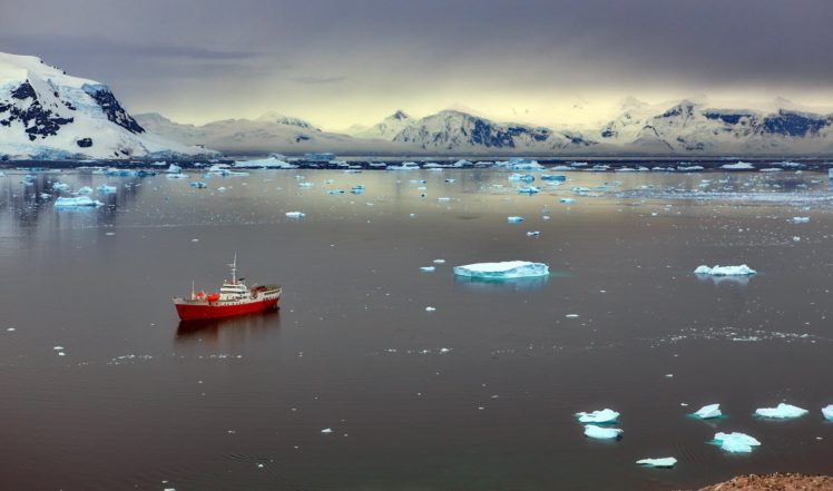 antarctica, Ice, Boat, Red, Beautiful, Ship, Winter HD Wallpaper Desktop Background
