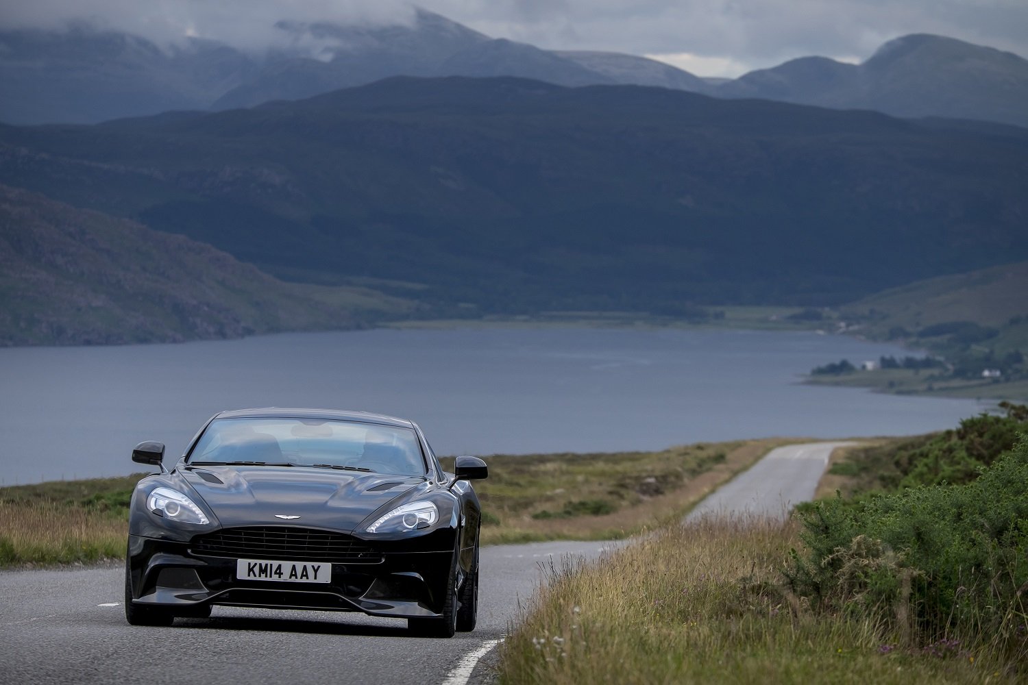 2015, Aston, Black, Carbon, Cars, Martin, Vanquish Wallpaper