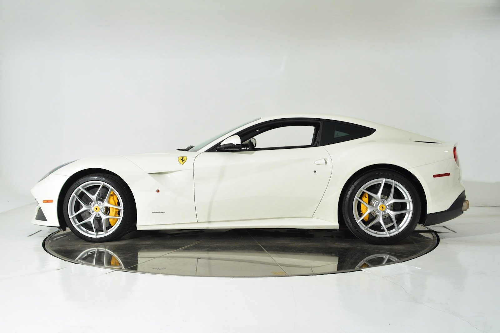 2014, Ferrari, F12, Berlinetta, Supercar Wallpaper