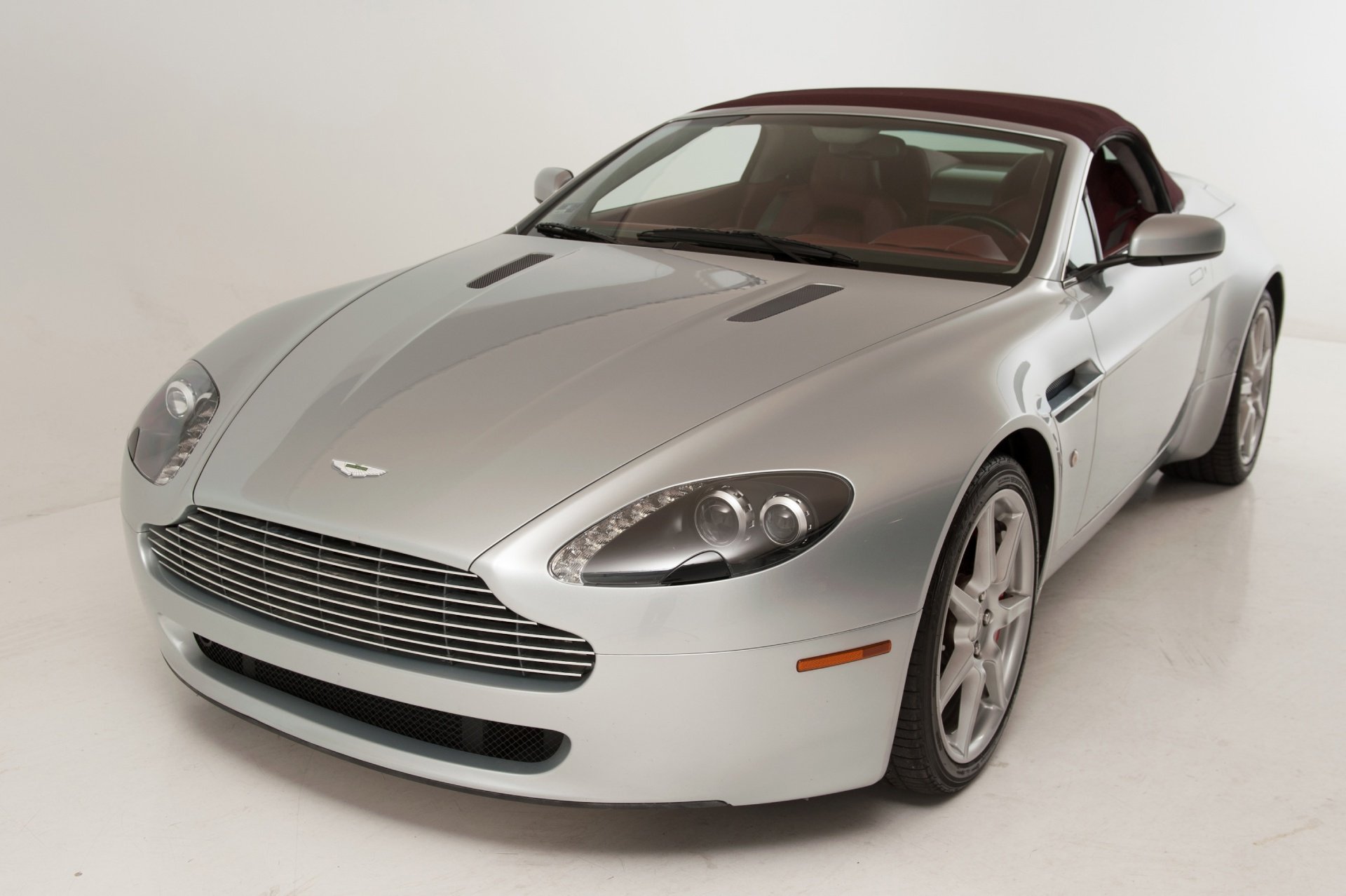 2007, Aston, Martin, V8, Vantage, Convertible, Cars, Silver Wallpaper