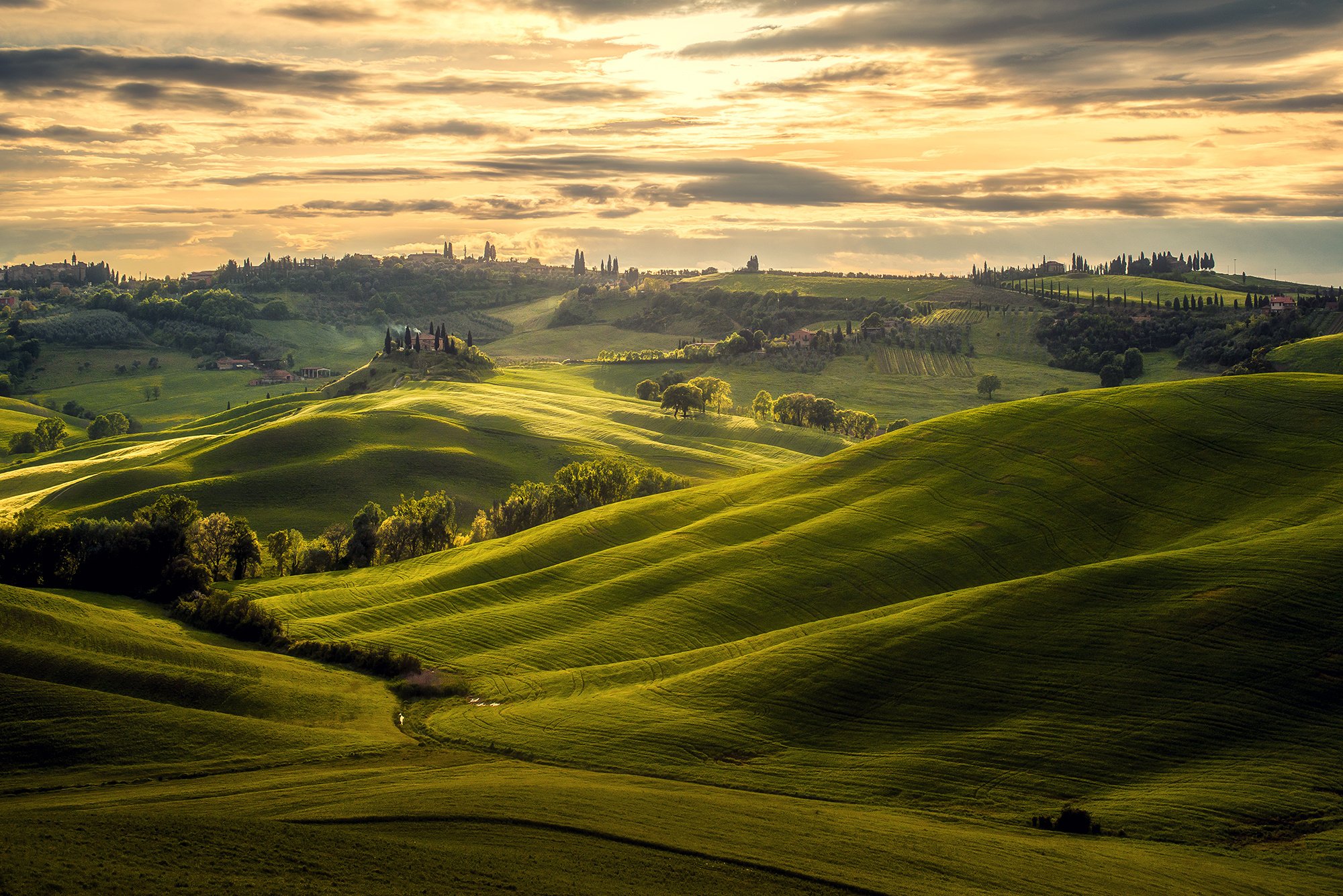 clouds, Green, Tuscany, Italy, Landscape, Nature Wallpaper