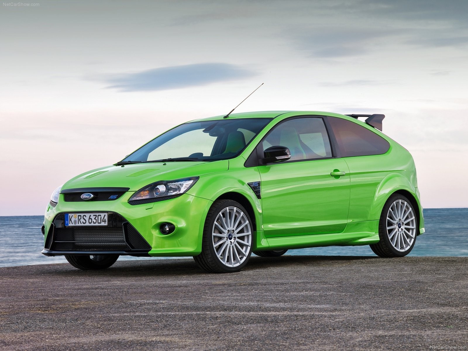 green, Cars, Vehicles, Ford, Focus, Rs, Ford, Focus, Front, Angle, View Wallpaper