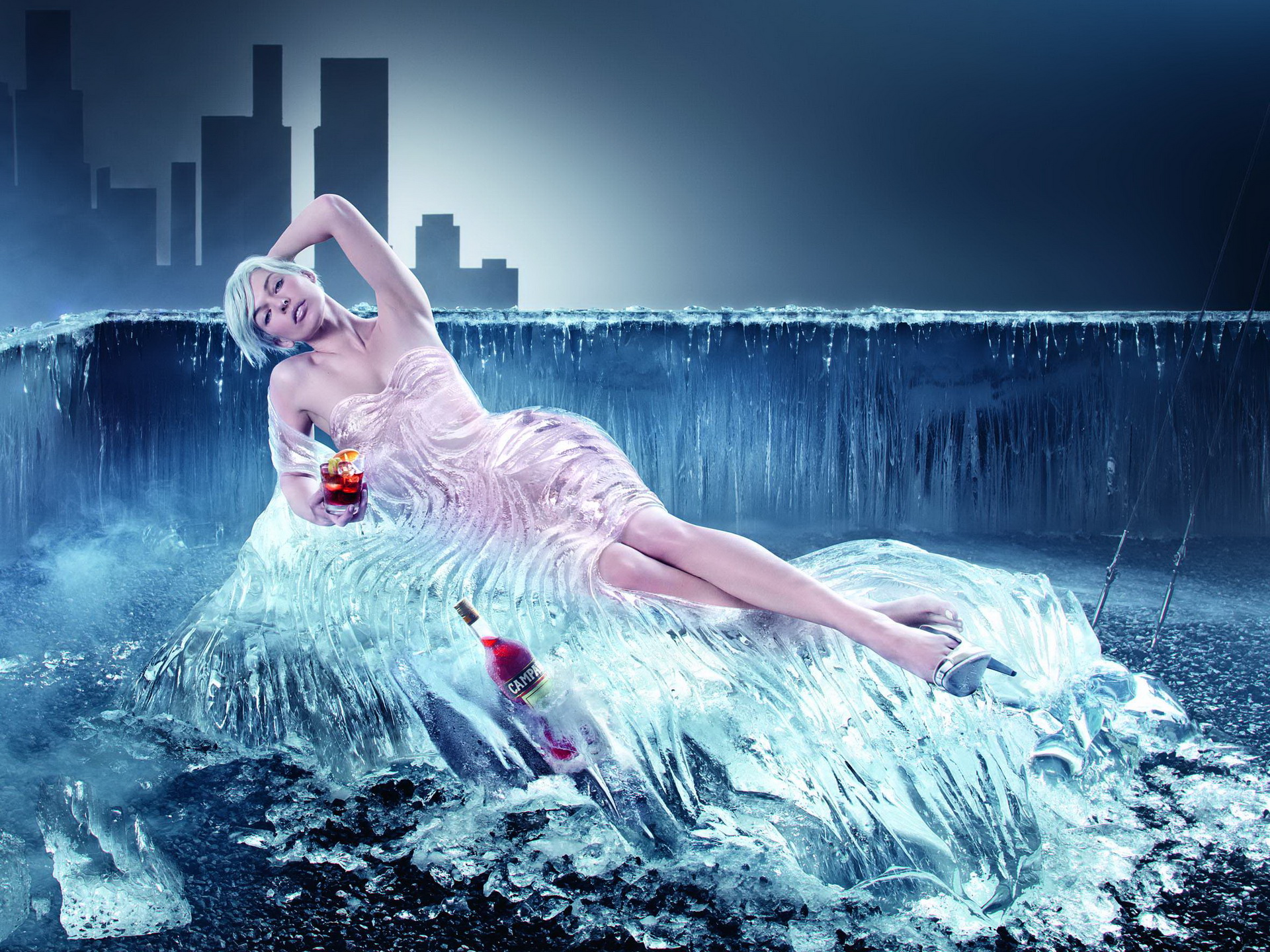 milla, Jovovich, Blonde, Ice, Campari, Drinks, Alcohol Wallpaper