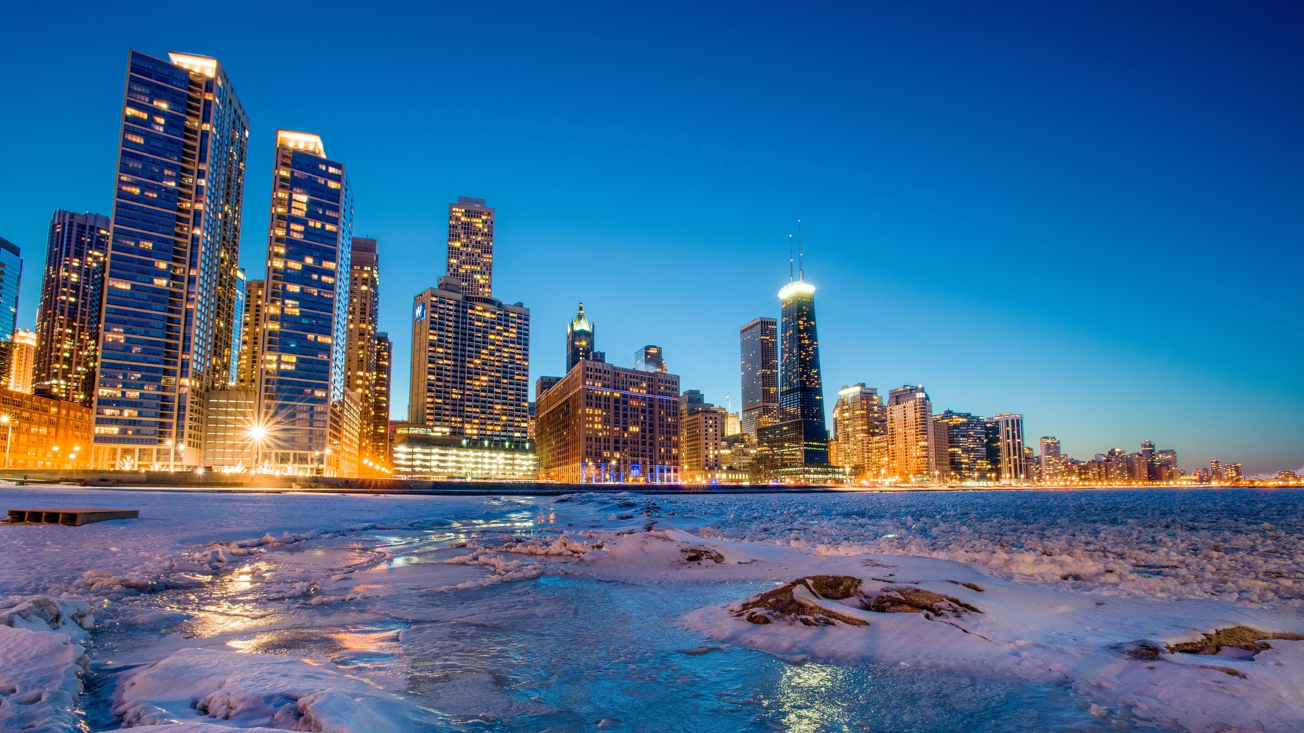 chicago, Winter, Ice, Skyscrapers, Bay, City, Nightlife, Window, Lakes, Beaches Wallpaper