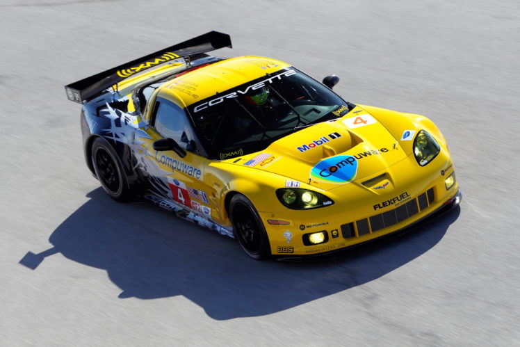 Chevrolet 10 Corvette C6 R Gt2 Yellow Cars Wallpapers Hd Desktop And Mobile Backgrounds