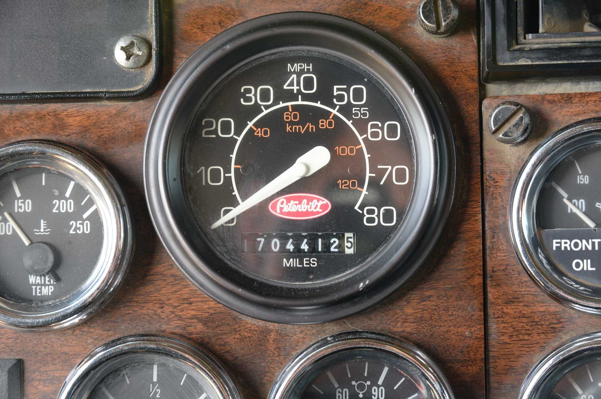 peterbilt, Semi, Tractor, Transport, Truck Wallpaper