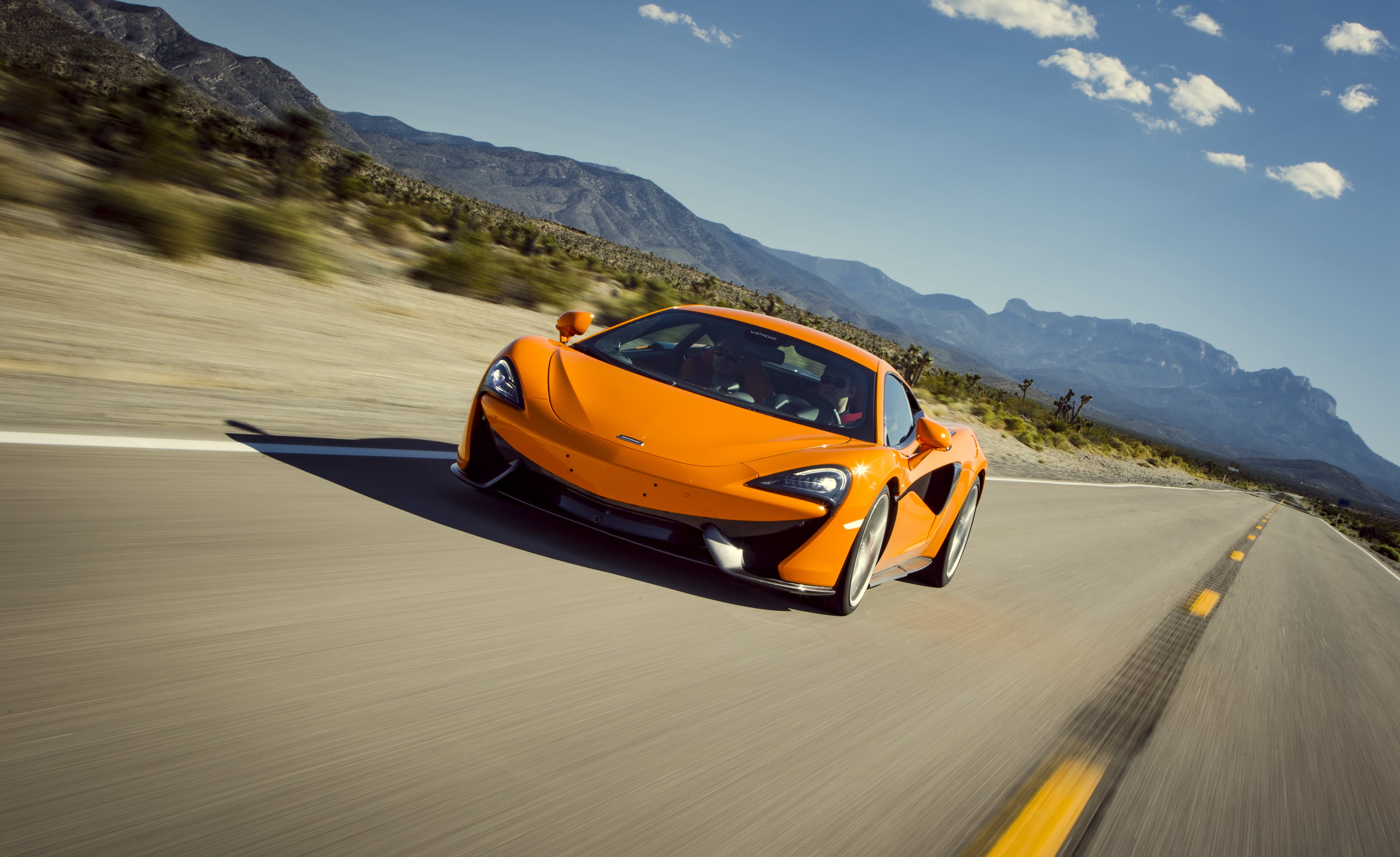 MCLAREN 570s оранжевый