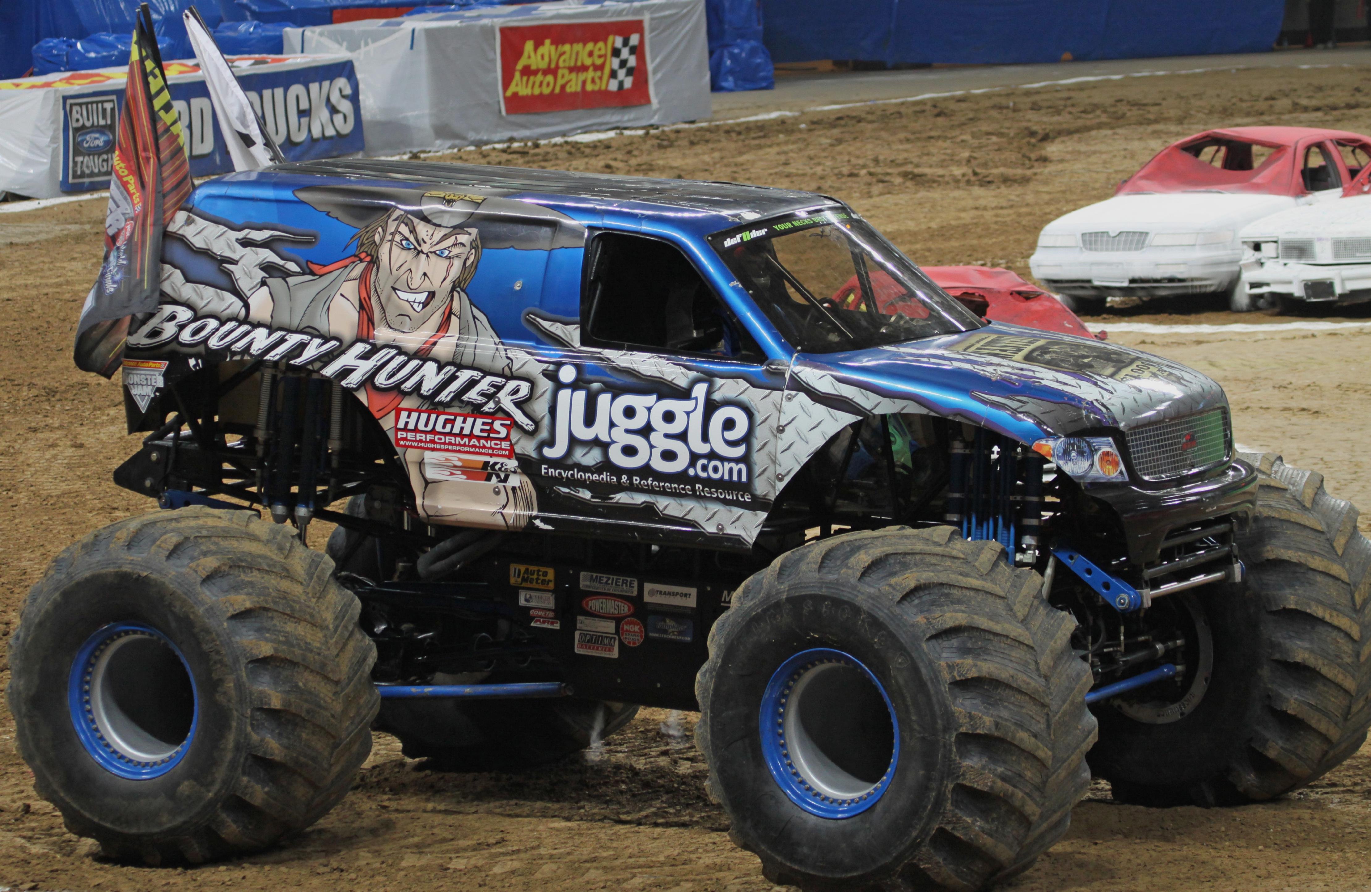 monster truck, Monster, Truck, 4x4, Offroad, Custom, Hot, Rod, Rods, Race, Racing Wallpaper