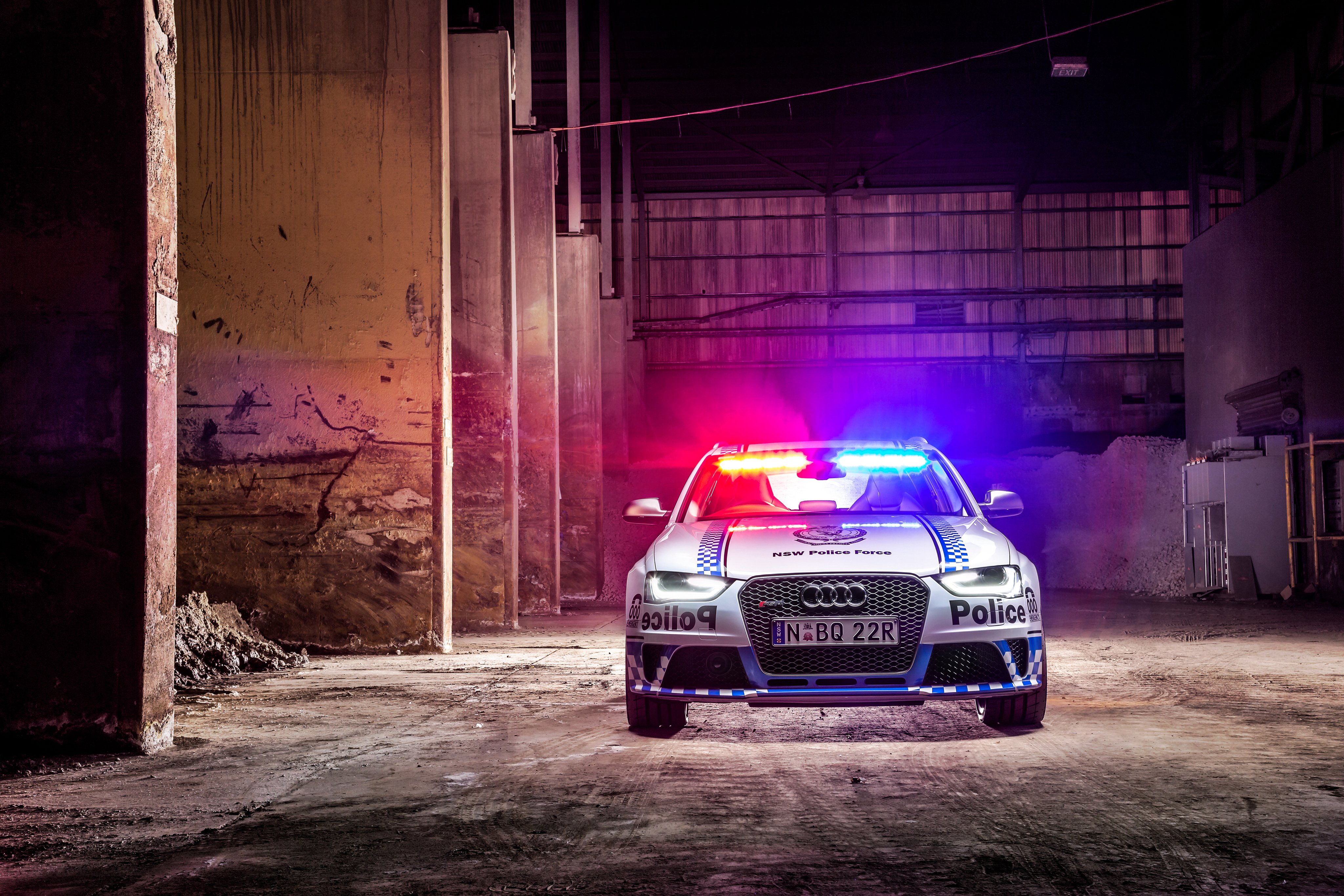 Police car Audi RS 6