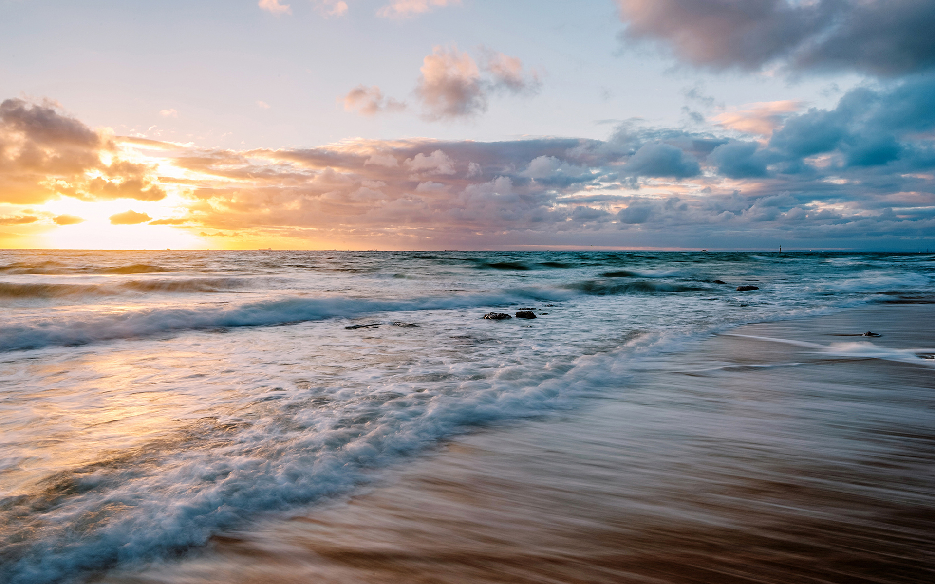 beach, Ocean, Clouds, Sunset, Surf, Waves, Sea Wallpaper