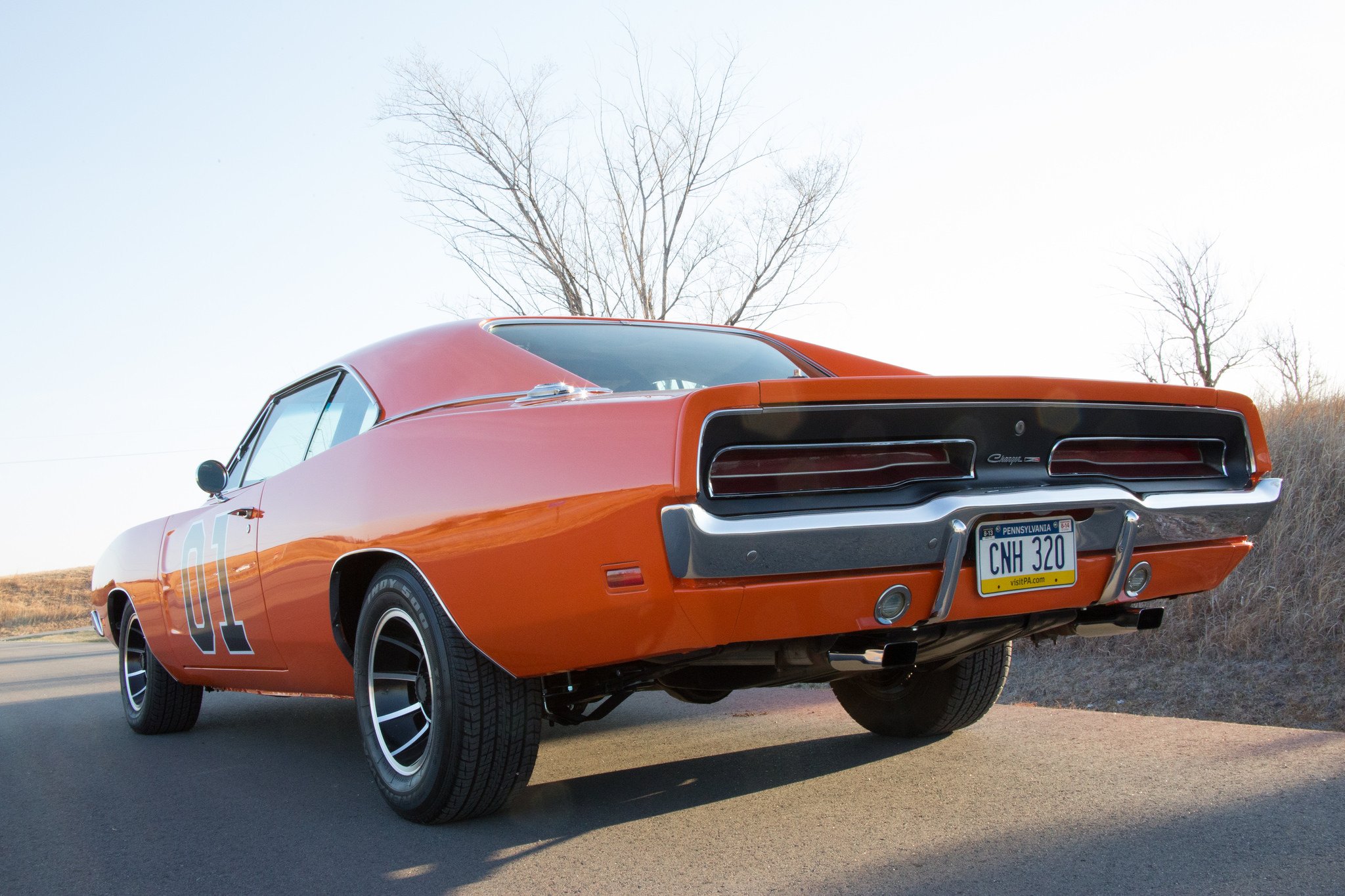 General Lee 201 dodge White