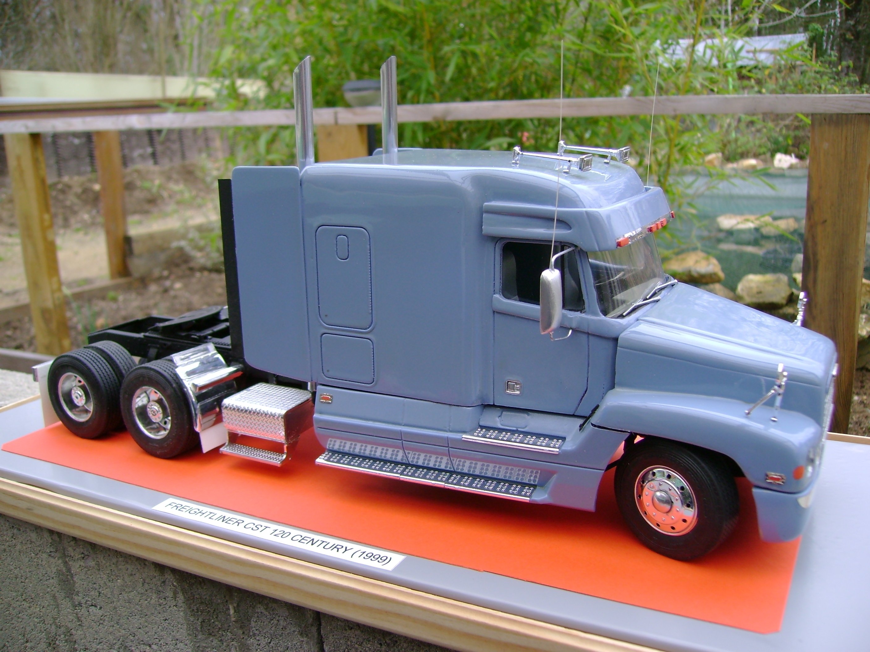 semi truck desktop toys