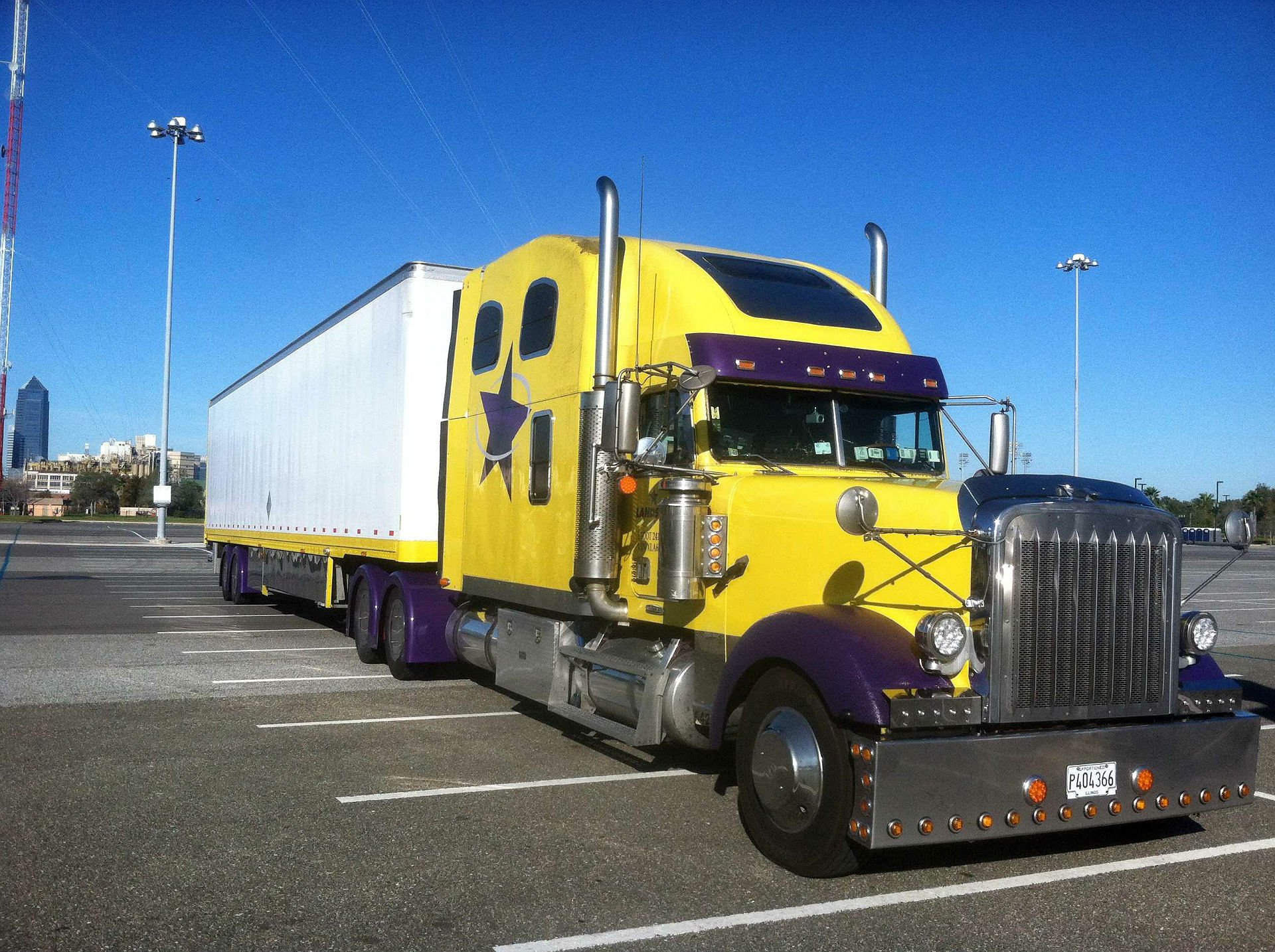 Freightliner Semi Truck