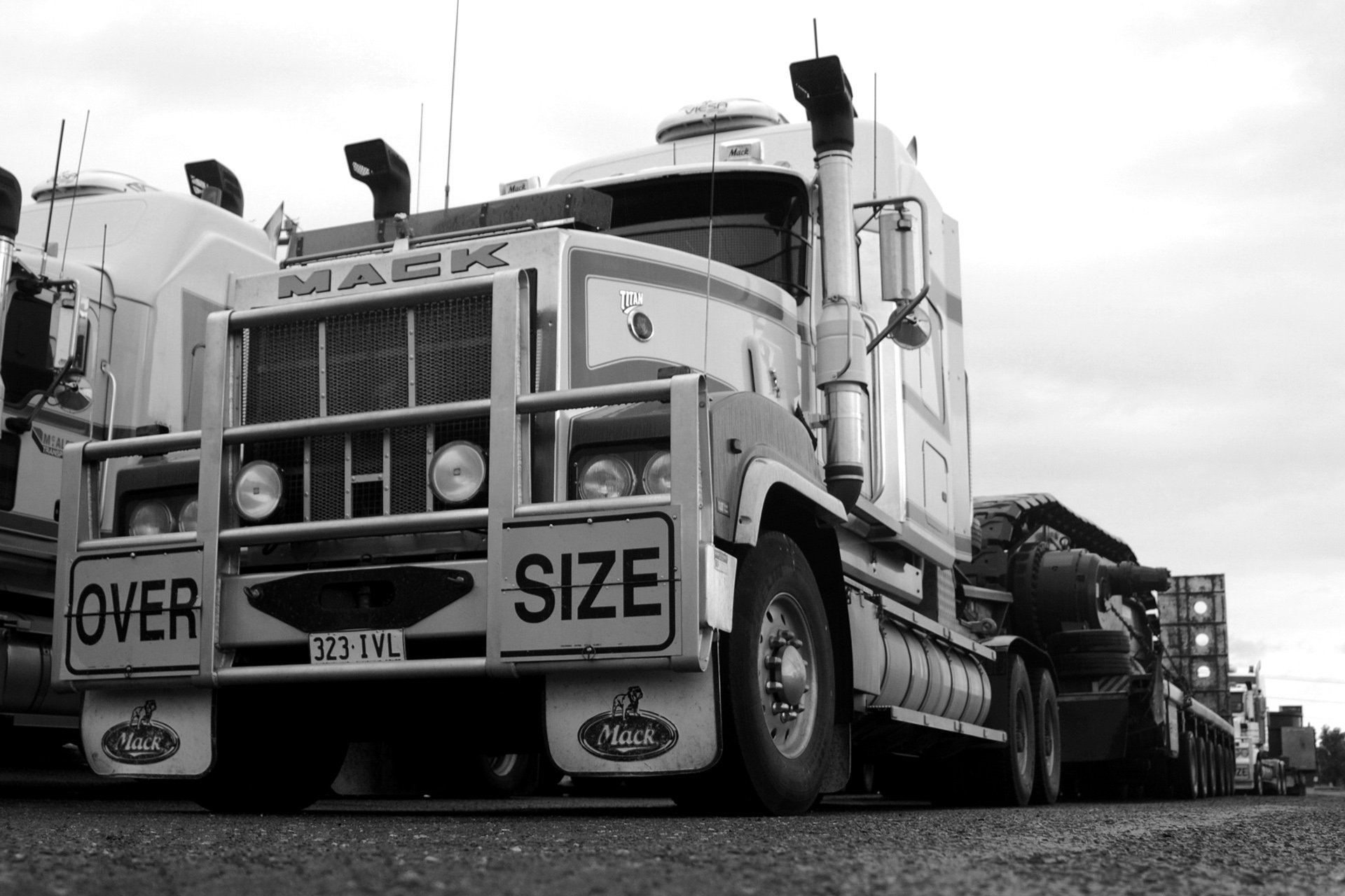 mack, Semi, Tractor, Transport, Truck Wallpaper