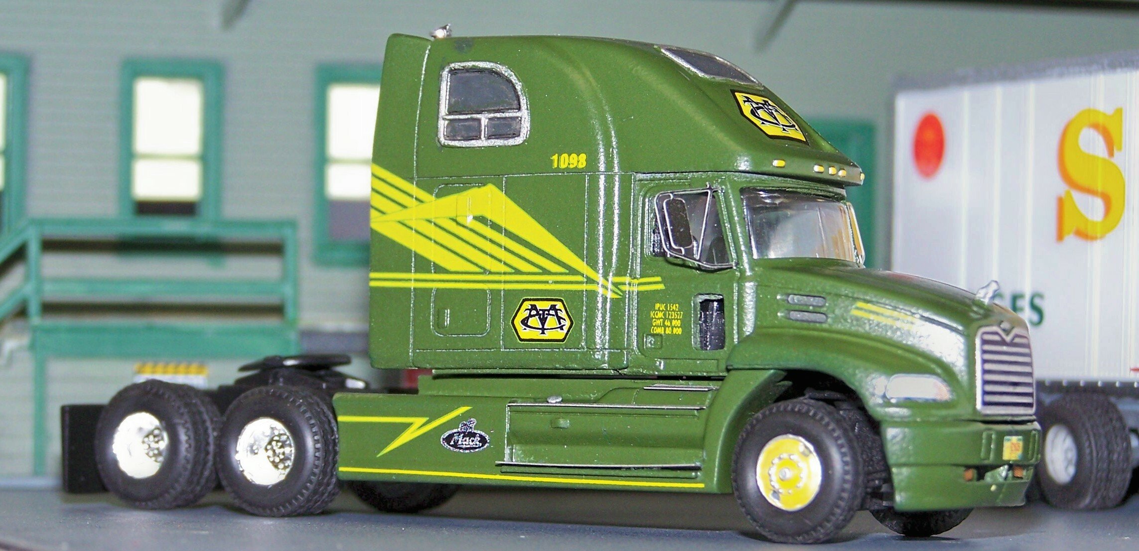 mack, Semi, Tractor, Transport, Truck Wallpaper