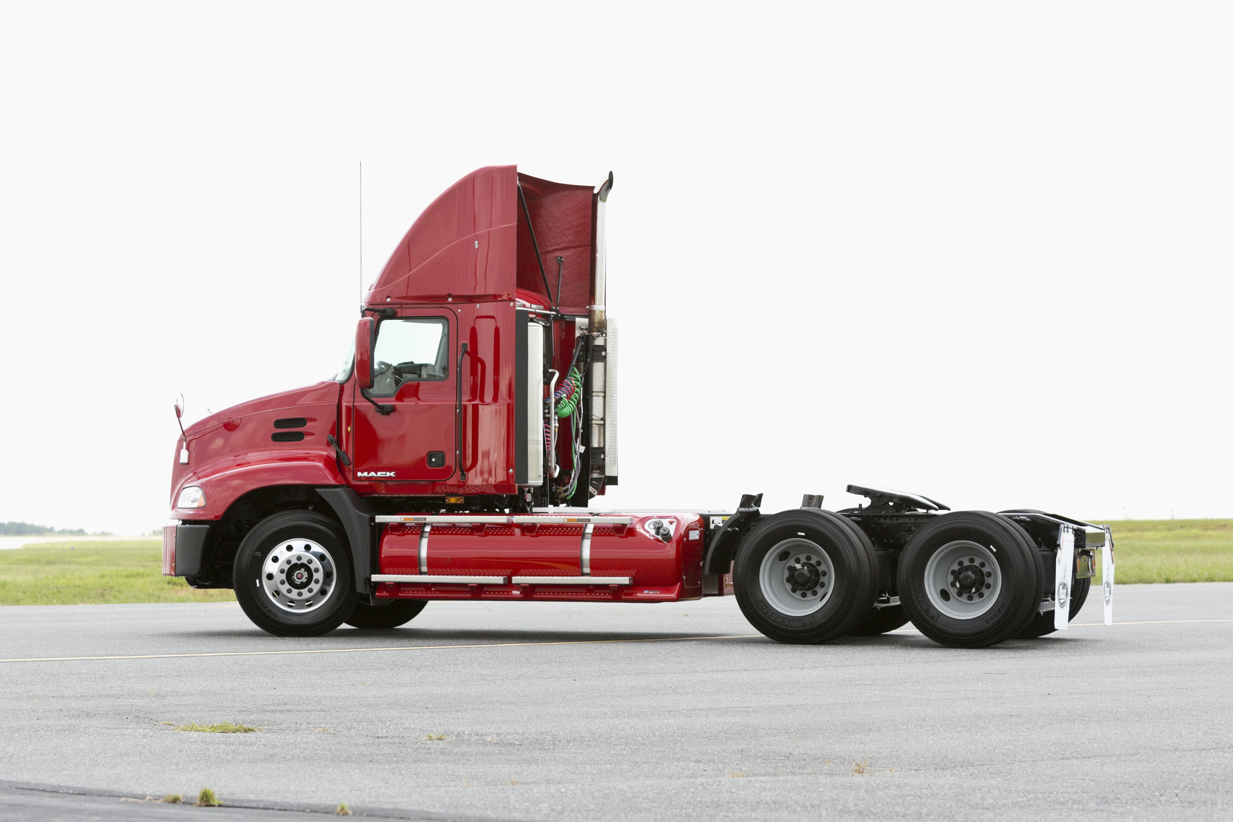mack, Semi, Tractor, Transport, Truck Wallpaper