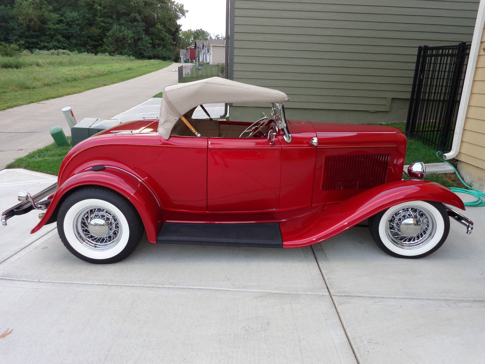 1932, Ford, Roadster, Cabriolet, Hot, Rod, Rods, Custom, Vintage Wallpaper