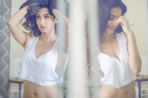 sarah, Jane, Dias, Bollywood, Actress, Model, Girl, Beautiful, Brunette, Pretty, Cute, Beauty, Sexy, Hot, Pose, Face, Eyes, Hair, Lips, Smile, Figure, India