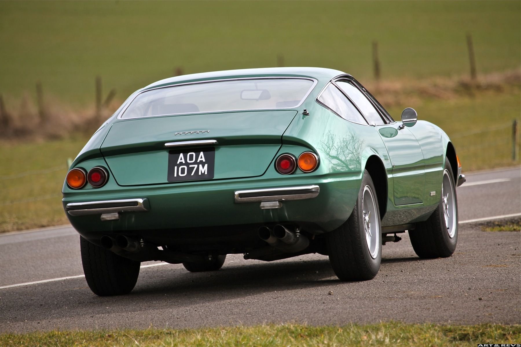 ferrari, 365, Gtb4, Daytona, Cars, Coupe, Classic Wallpaper