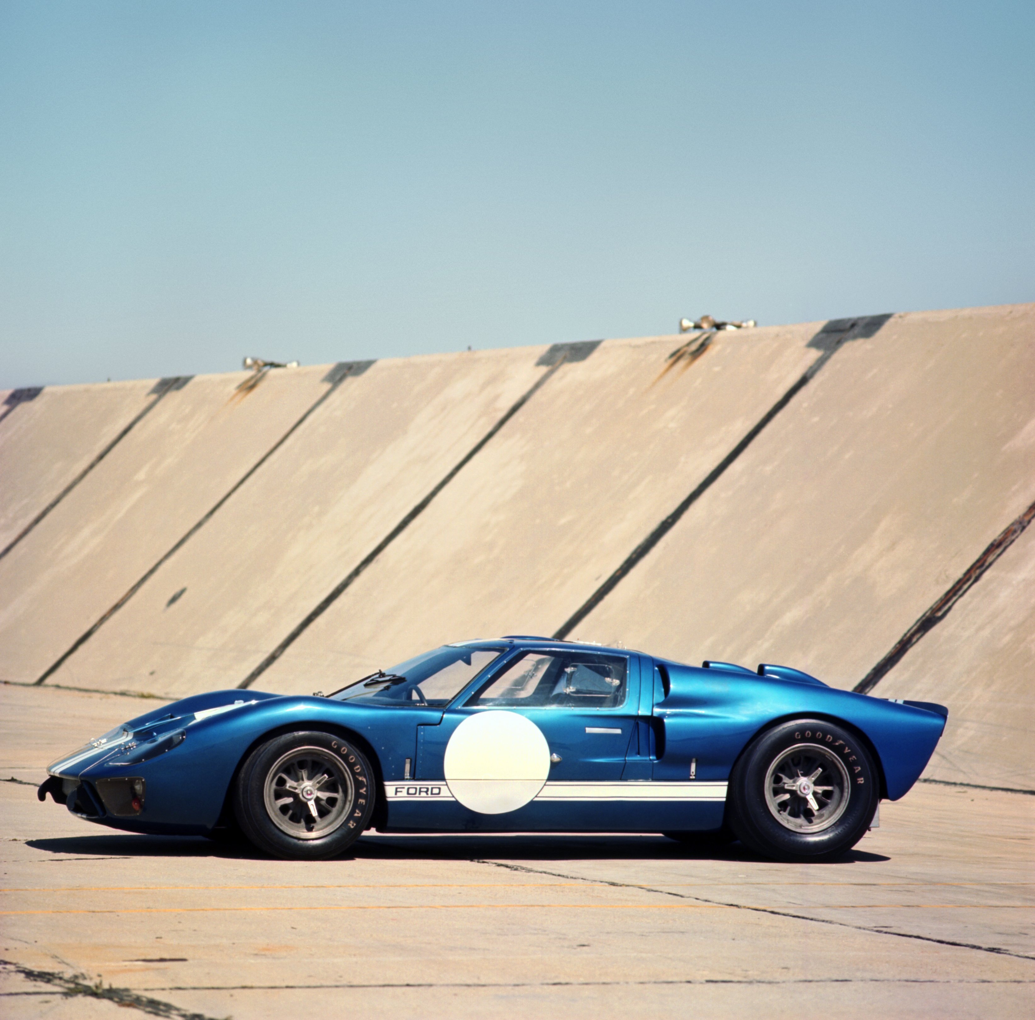 1966, Ford, Gt40, Mkii, Supercar, Race, Racing Wallpaper